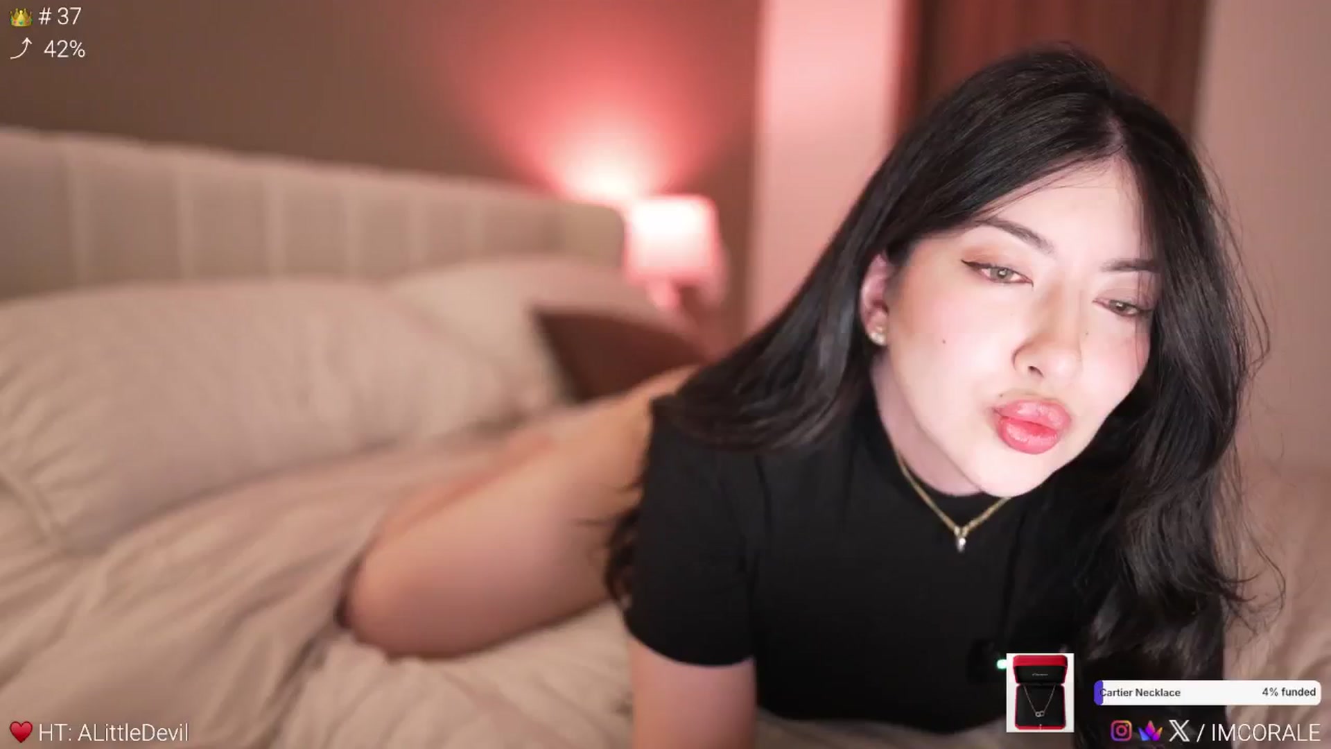 Gallery image thumbnail from Caroline_'s myfreecams stream on, 04/19/2026, 04:18 image 12 of 20