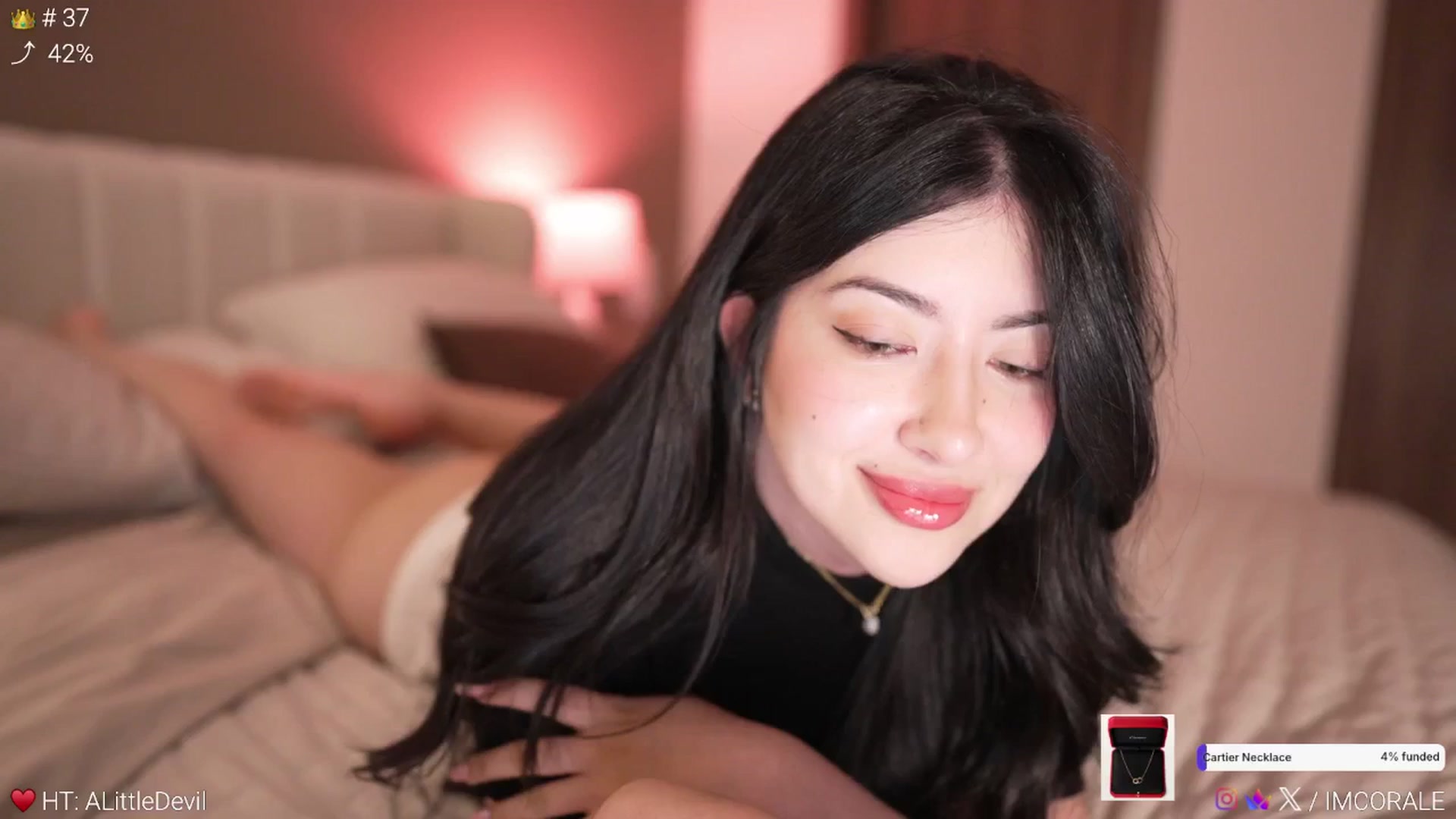 Gallery image thumbnail from Caroline_'s myfreecams stream on, 04/19/2026, 04:18 image 3 of 20