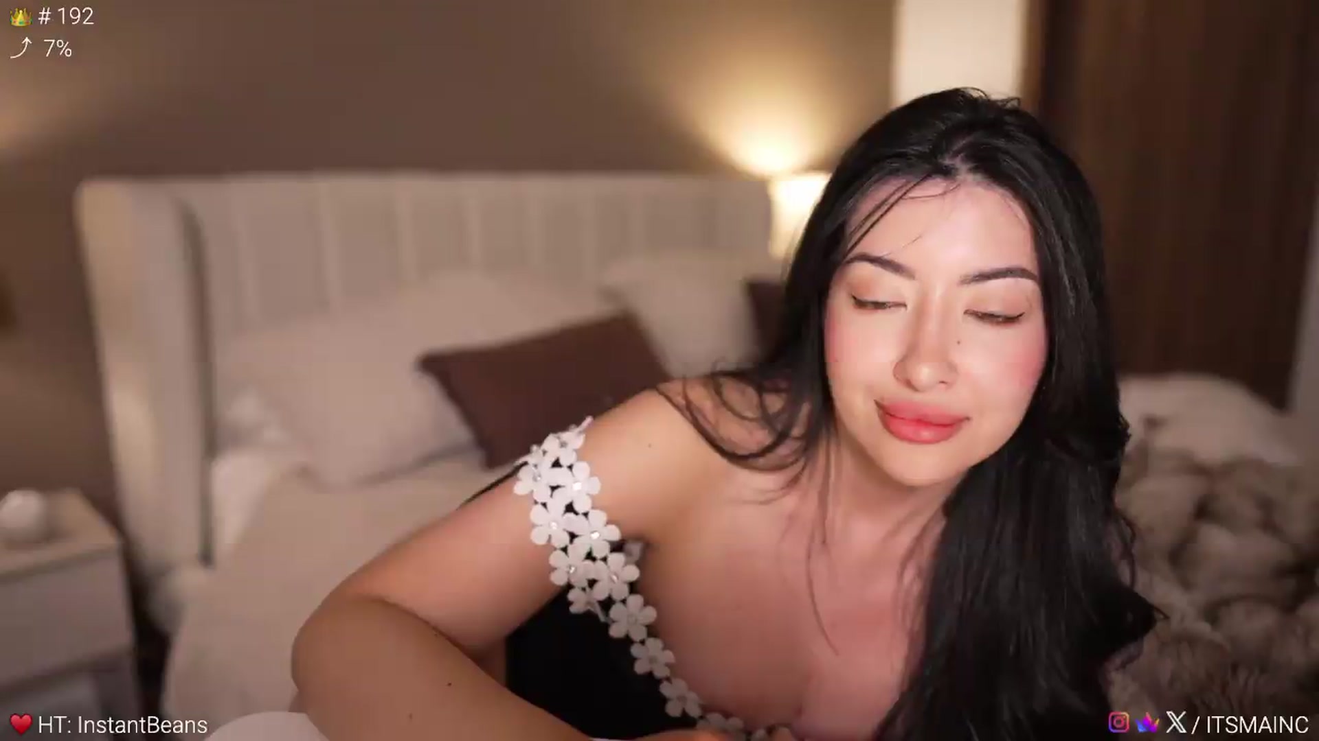 Gallery image thumbnail from Caroline_'s myfreecams stream on, 06/09/2026, 06:10 image 13 of 20