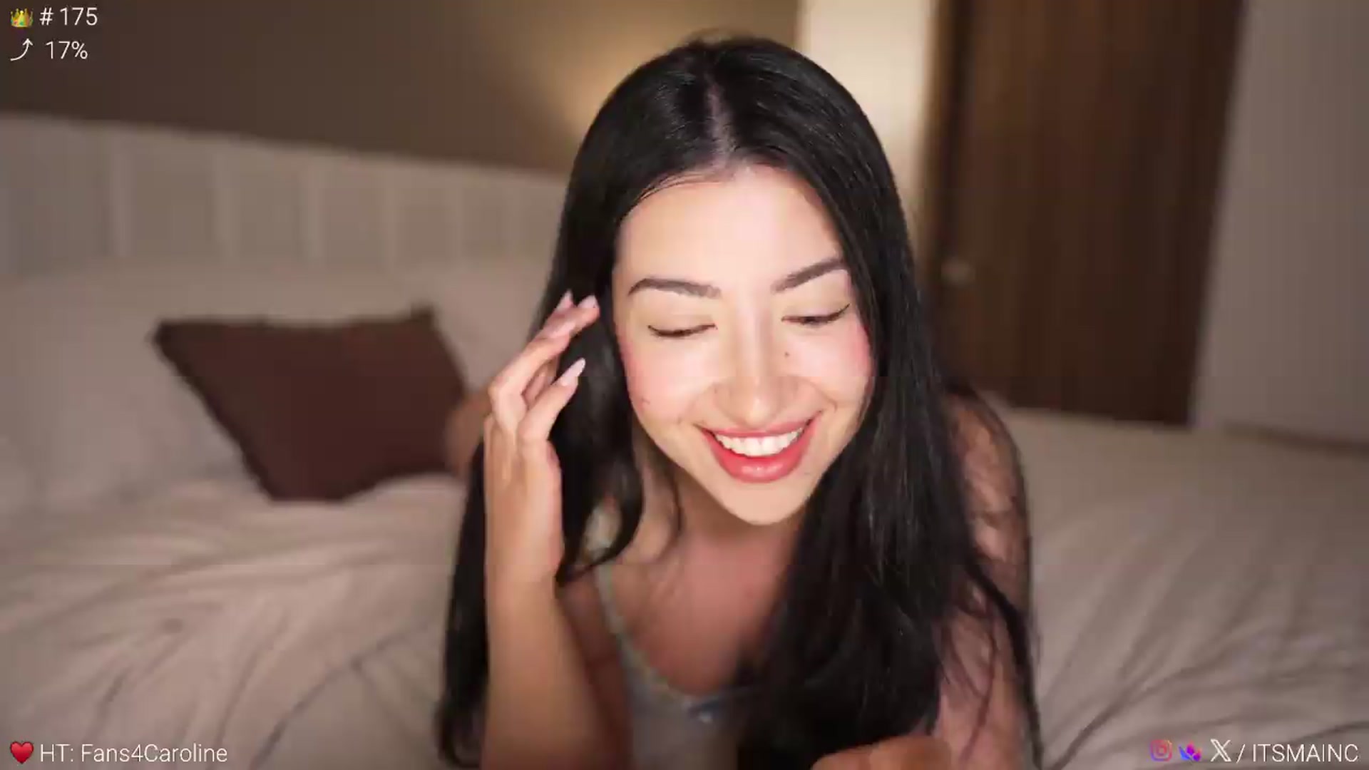 Gallery image thumbnail from Caroline_'s myfreecams stream on, 06/19/2026, 07:12 image 8 of 20