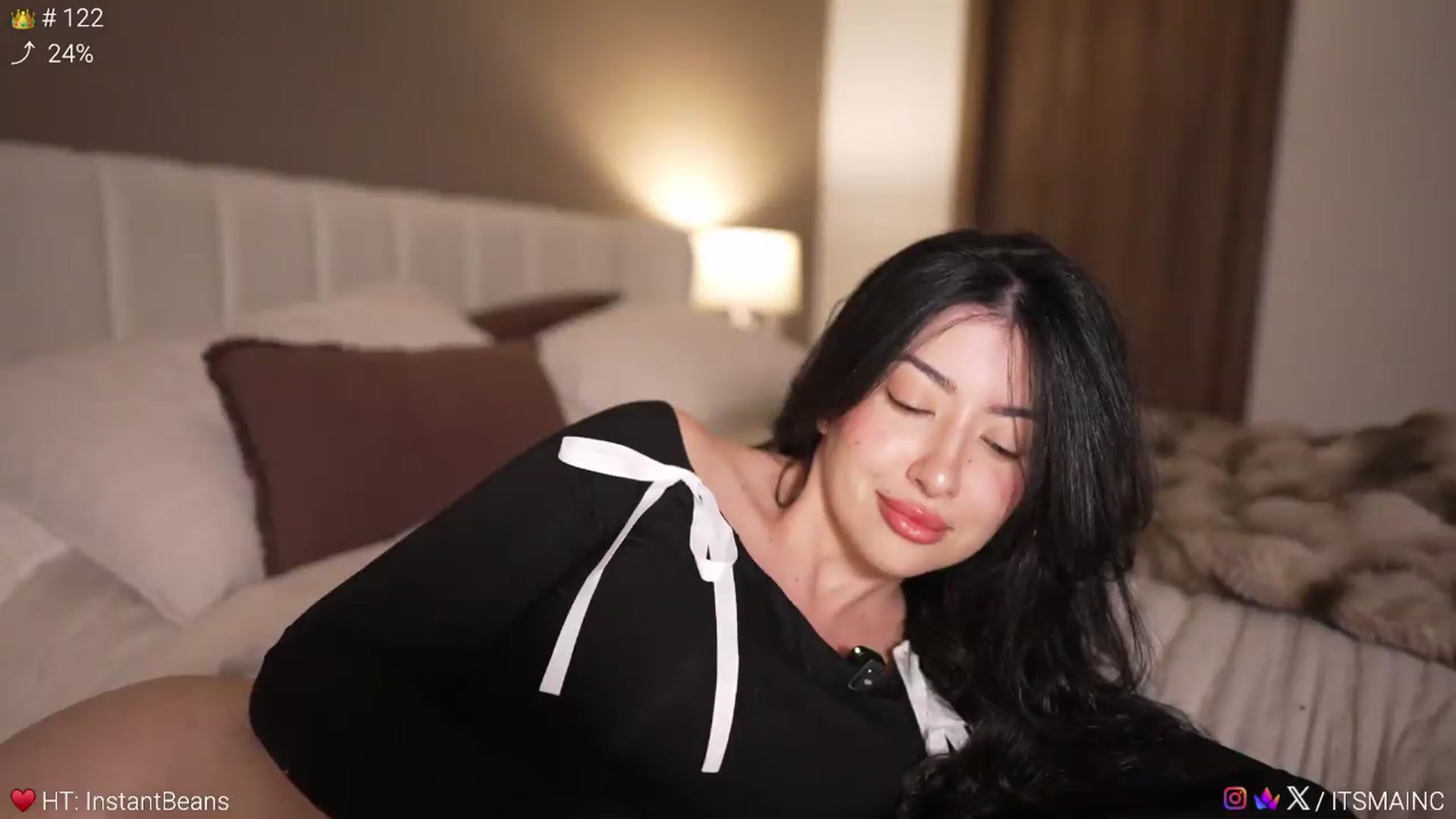 Gallery image thumbnail from Caroline_'s myfreecams stream on, 06/21/2026, 04:28 image 16 of 20