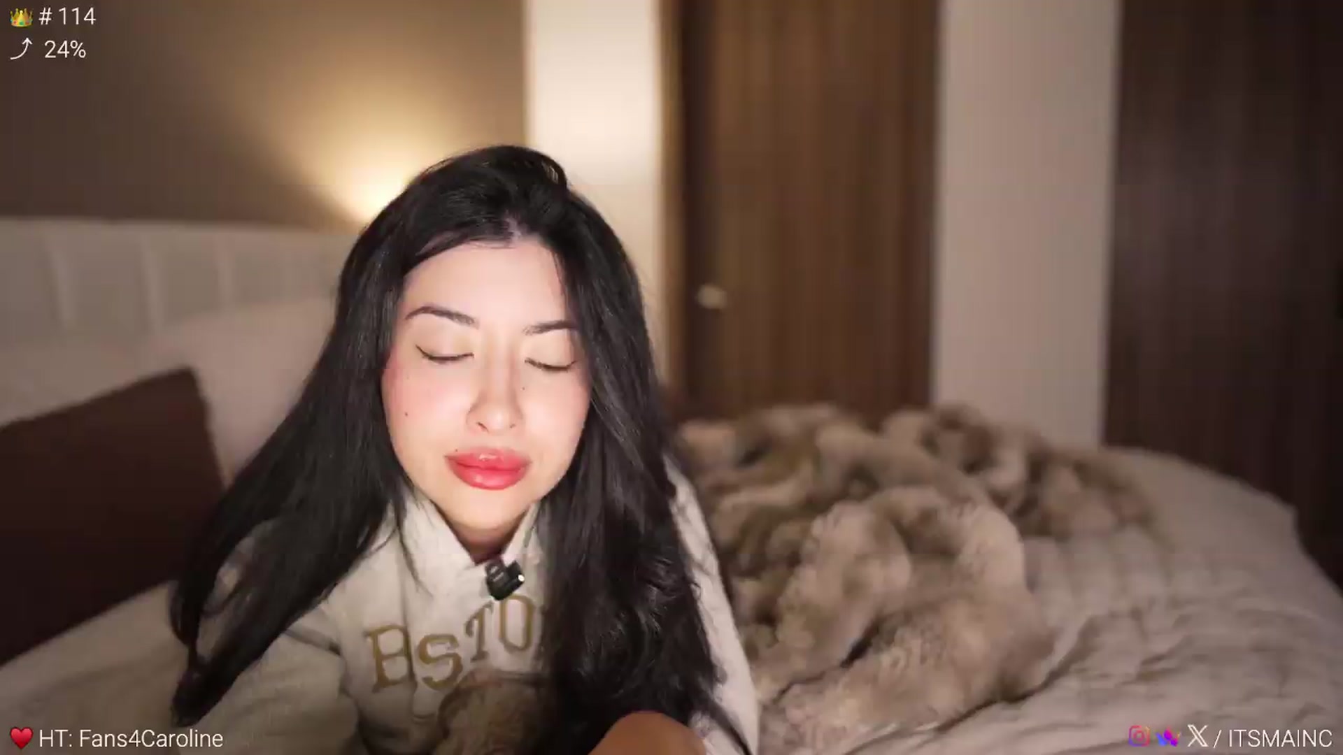 Gallery image thumbnail from Caroline_'s myfreecams stream on, 06/22/2026, 05:02 image 13 of 20