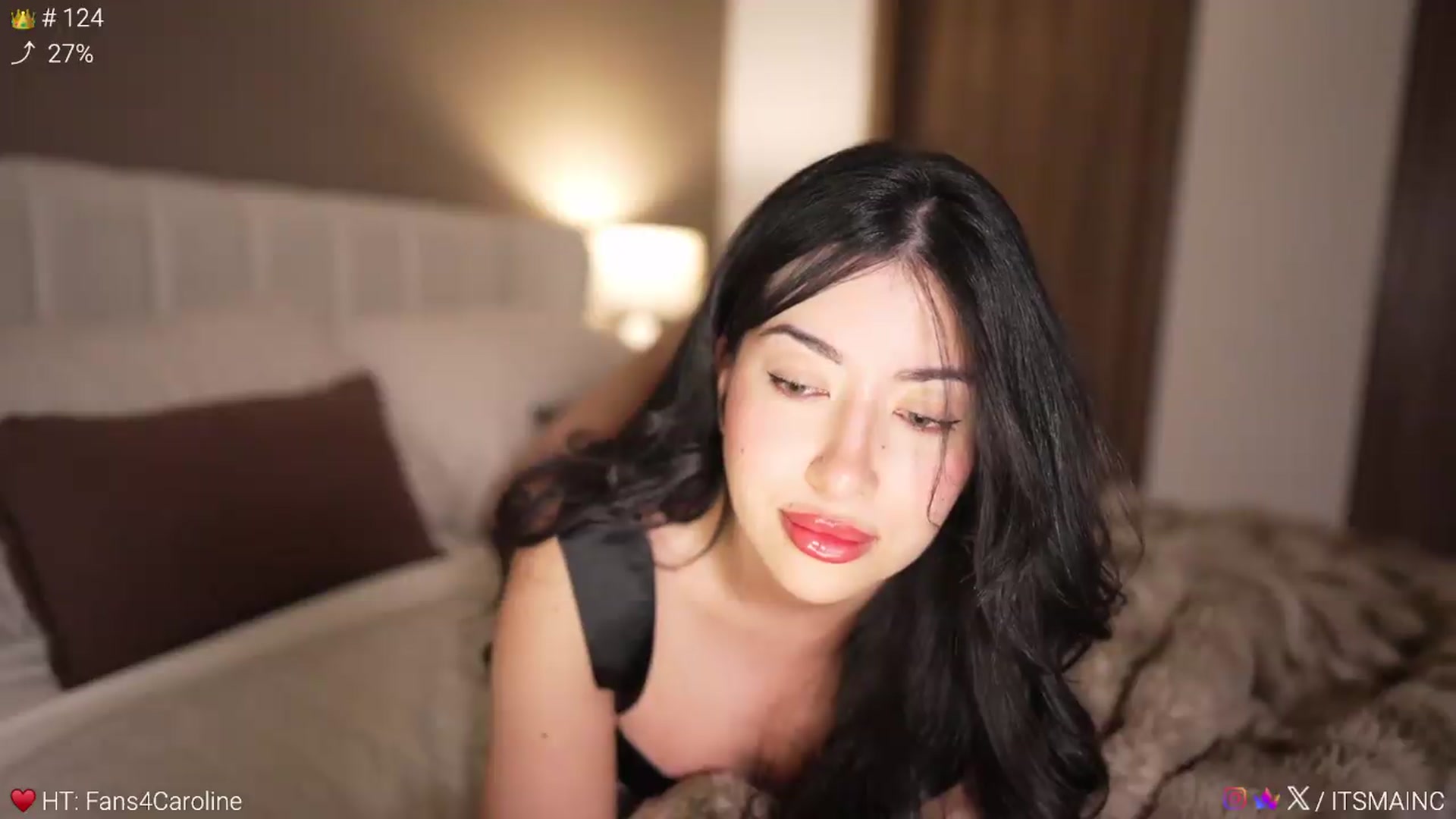 Gallery image thumbnail from Caroline_'s myfreecams stream on, 06/24/2026, 05:29 image 15 of 20