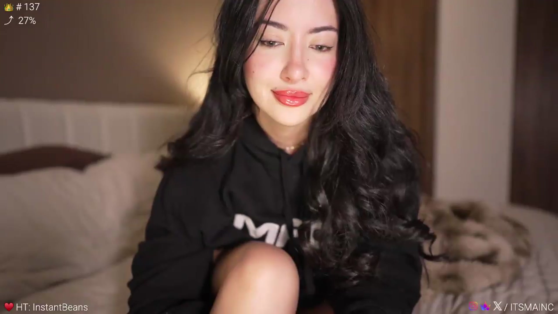 Gallery image thumbnail from Caroline_'s myfreecams stream on, 06/26/2026, 06:03 image 6 of 20