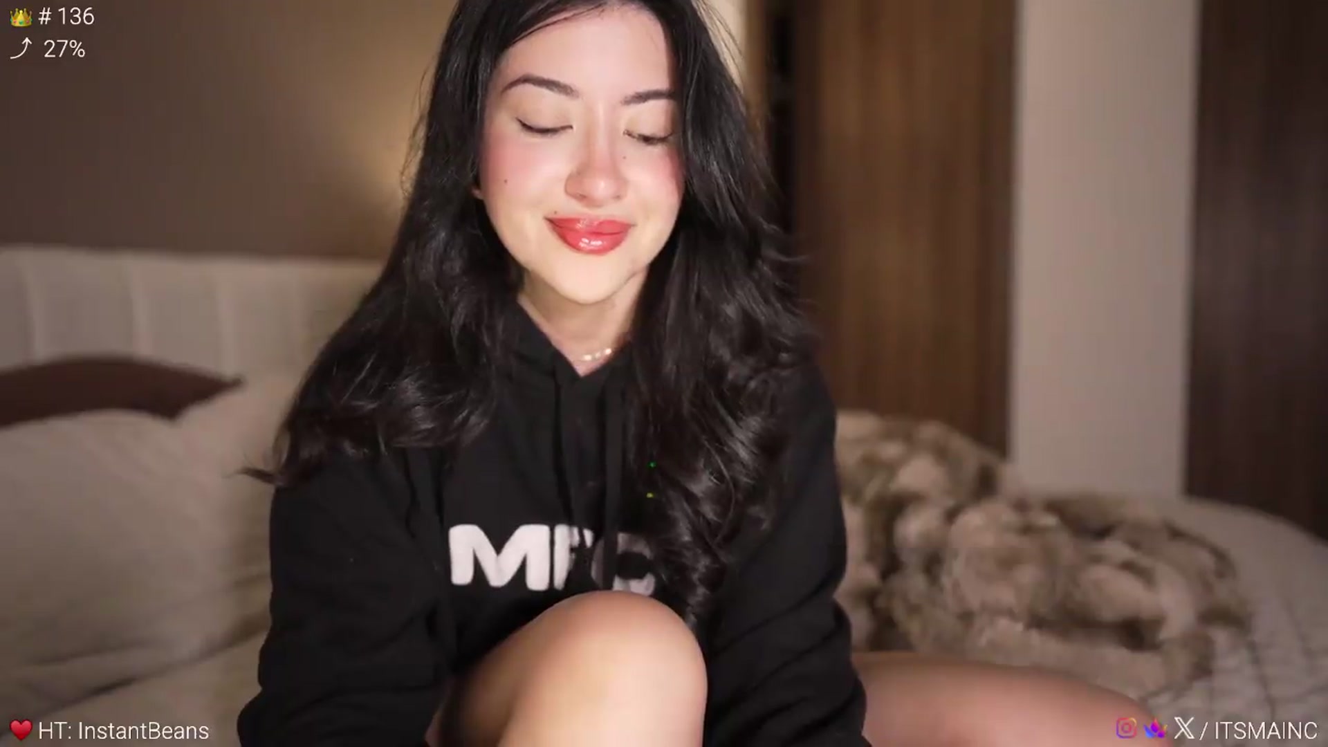 Gallery image thumbnail from Caroline_'s myfreecams stream on, 06/26/2026, 06:03 image 12 of 20
