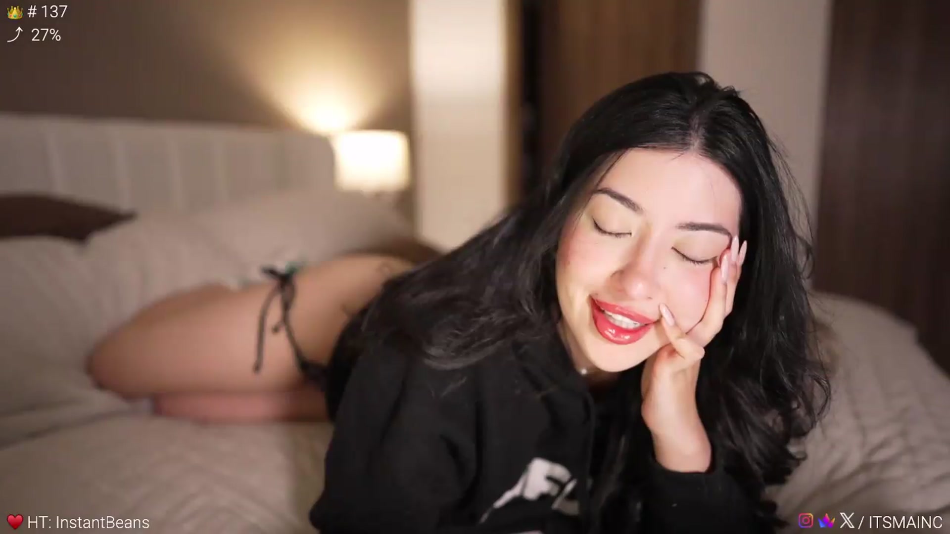 Gallery image thumbnail from Caroline_'s myfreecams stream on, 06/26/2026, 06:03 image 5 of 20
