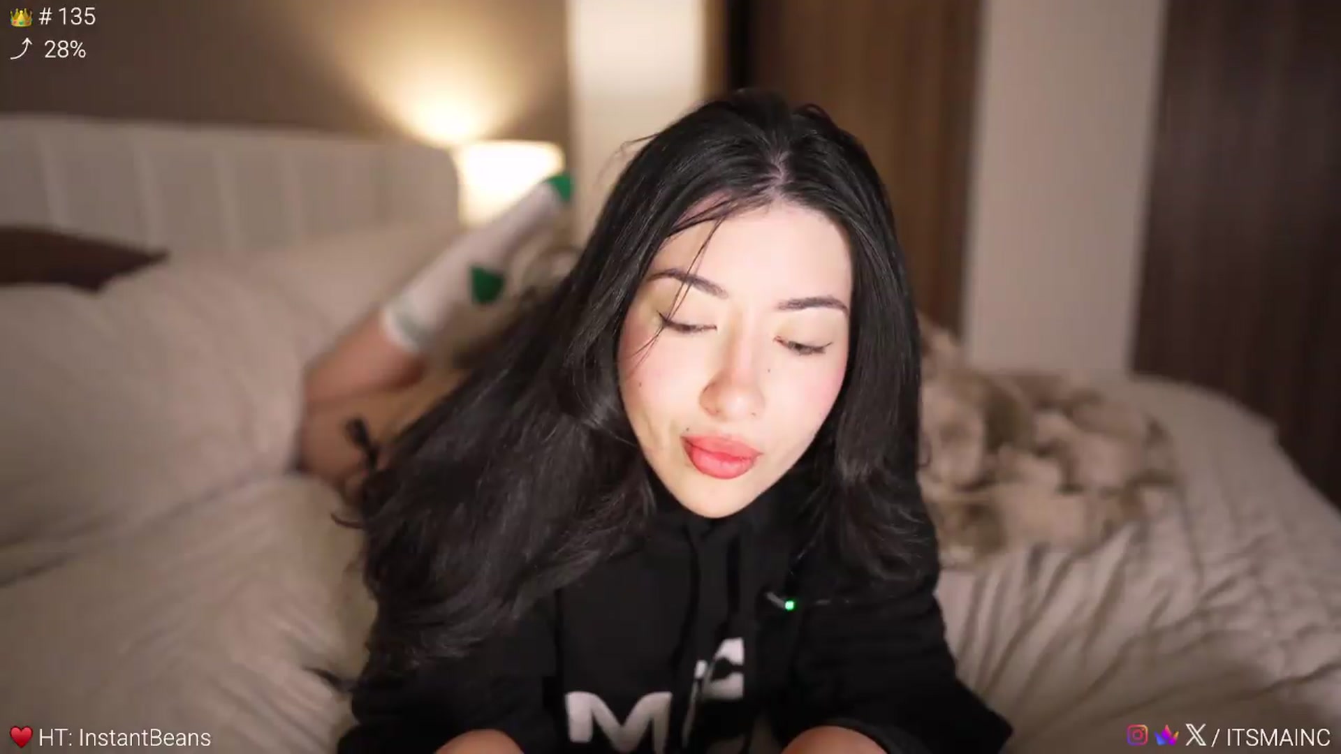 Gallery image thumbnail from Caroline_'s myfreecams stream on, 06/26/2026, 06:03 image 19 of 20