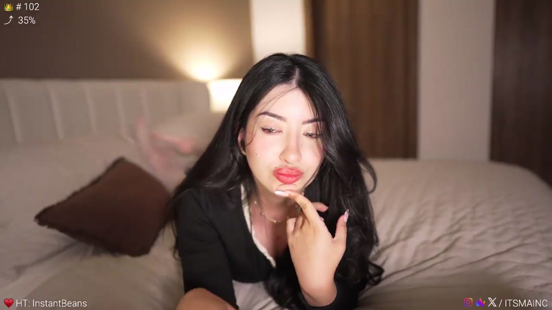 Gallery image thumbnail from Caroline_'s myfreecams stream on, 06/27/2026, 06:37 image 7 of 20