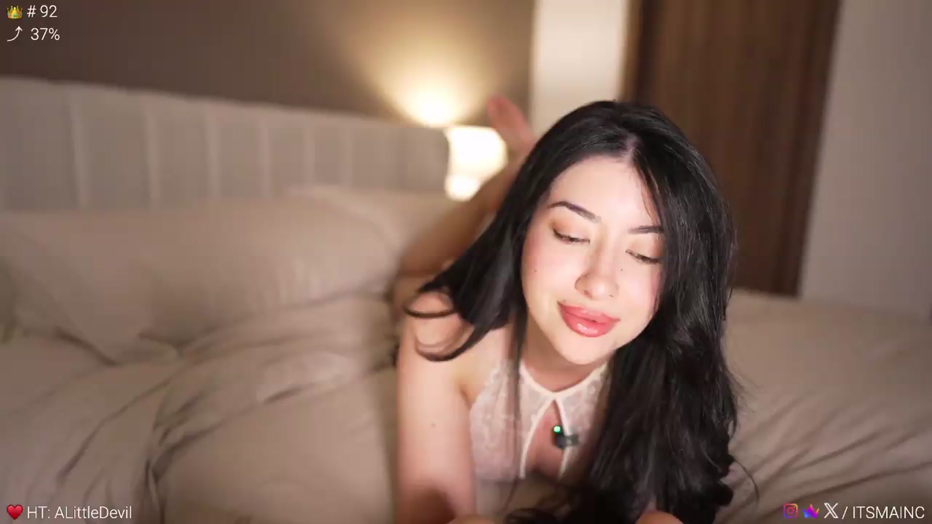Gallery image thumbnail from Caroline_'s myfreecams stream on, 06/28/2026, 05:30 image 11 of 20