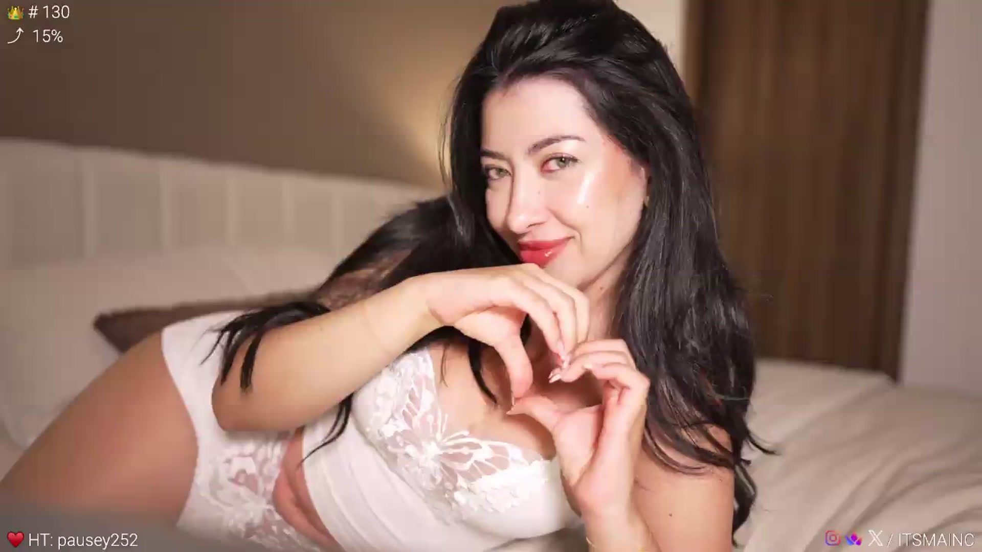 Gallery image thumbnail from Caroline_'s myfreecams stream on, 09/16/2026, 04:33 image 2 of 20