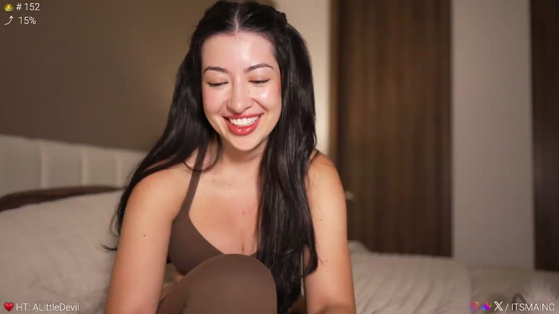 Gallery image thumbnail from Caroline_'s myfreecams stream on, 09/18/2026, 07:40 image 15 of 20