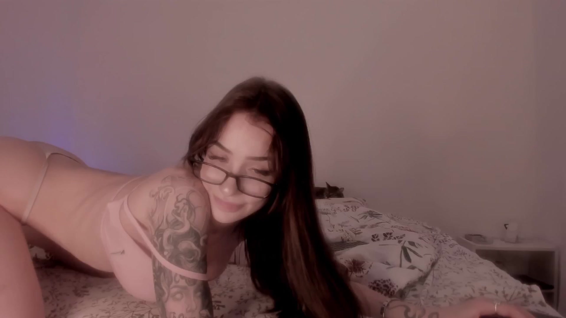Gallery image thumbnail from Caroline_Bell's myfreecams stream on, 02/18/2025, 13:48 image 14 of 20