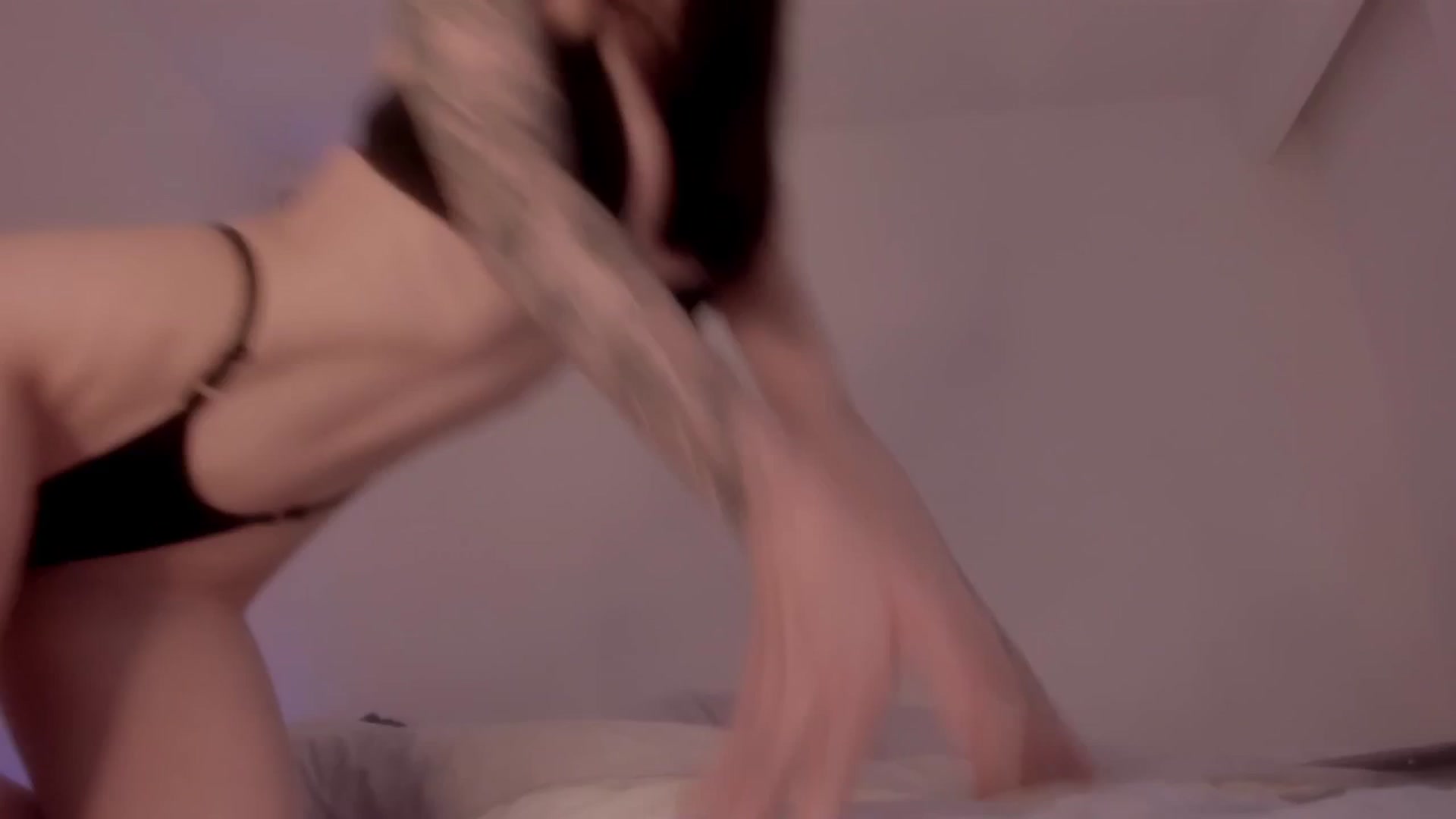 Gallery image thumbnail from Caroline_Bell's myfreecams stream on, 03/05/2025, 13:48 image 6 of 20