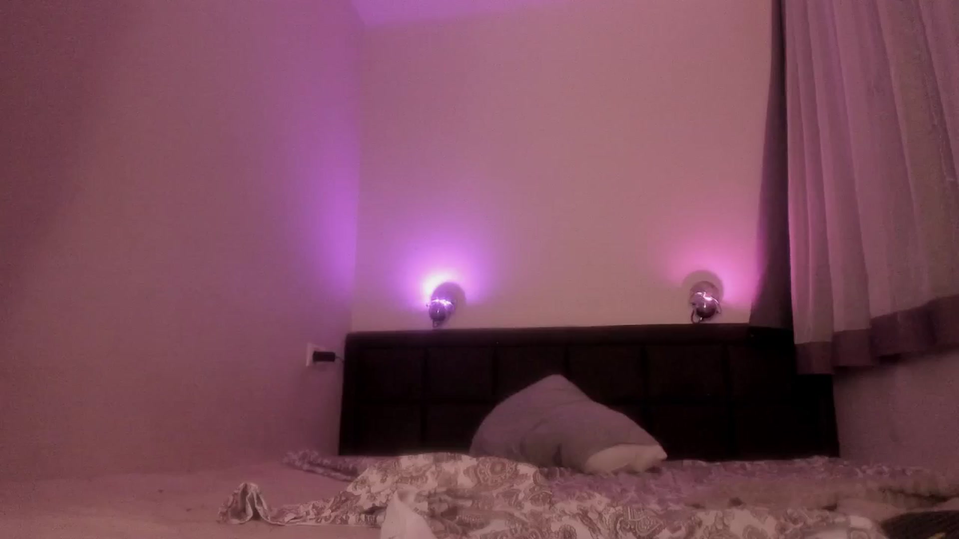Gallery image thumbnail from Caroline_Bell's myfreecams stream on, 05/28/2025, 15:32 image 12 of 20