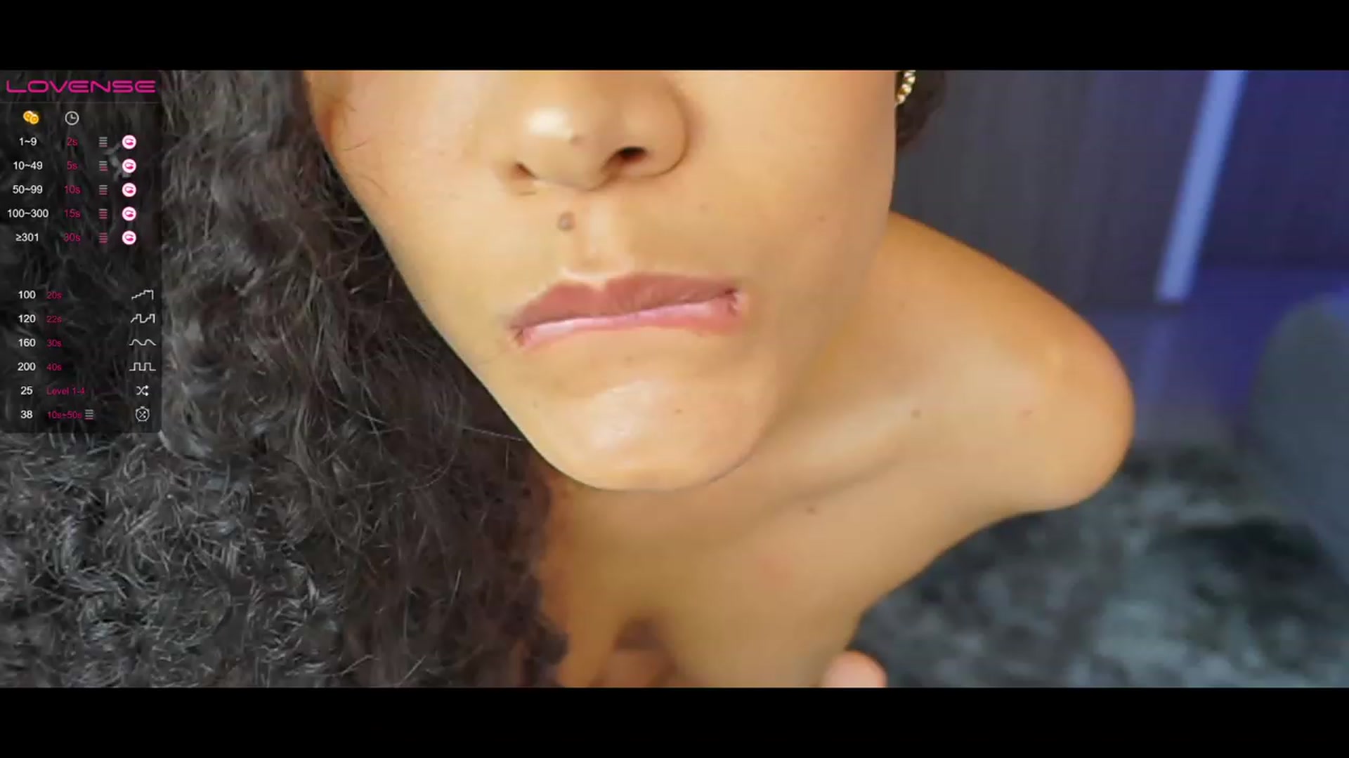 Gallery image thumbnail from Caroline_Ross's myfreecams stream on, 03/10/2023, 17:30 image 19 of 20