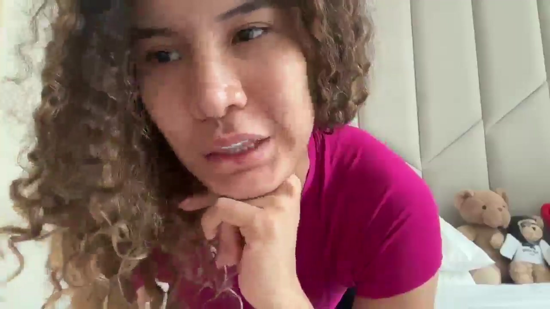 Gallery image thumbnail from Caroline_Ross's myfreecams stream on, 07/24/2025, 13:23 image 6 of 20