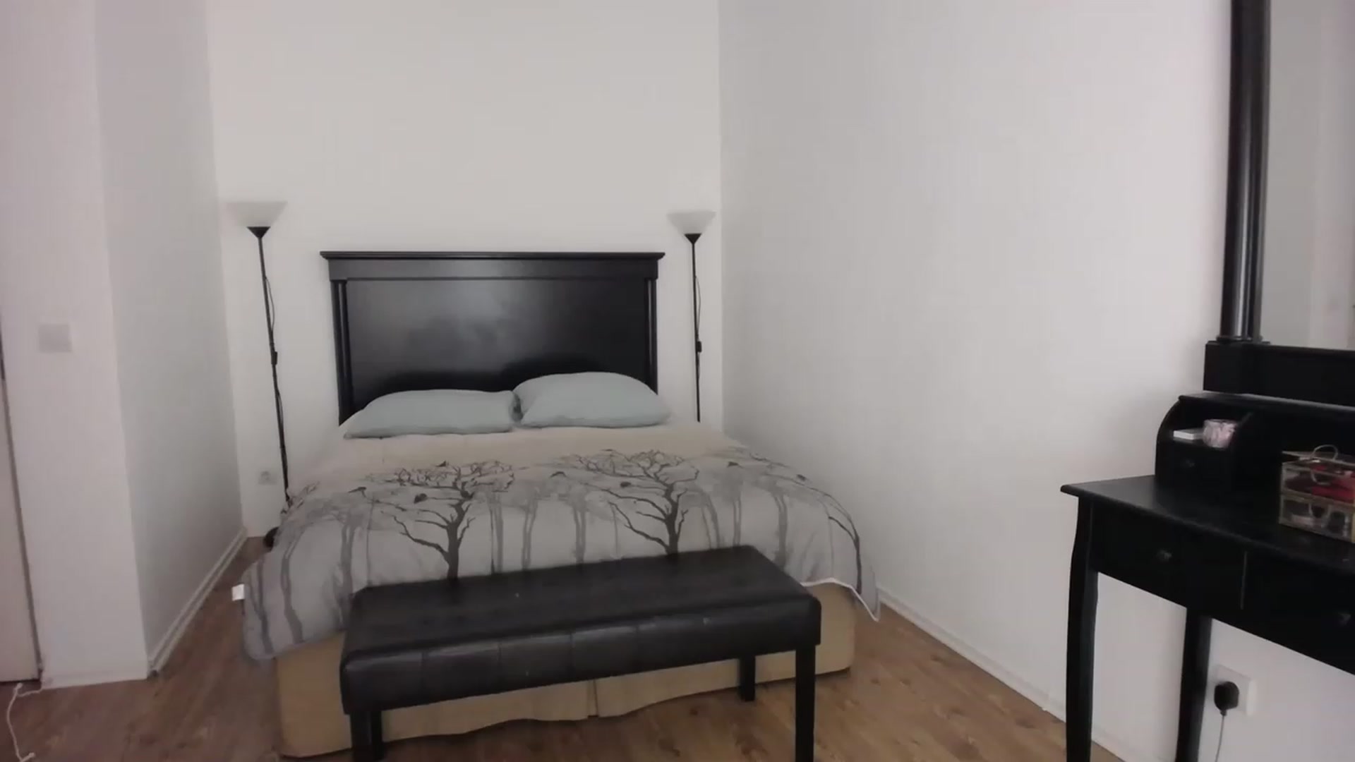 Gallery image thumbnail from Carollyne_'s myfreecams stream on, 11/16/2022, 17:42 image 4 of 20
