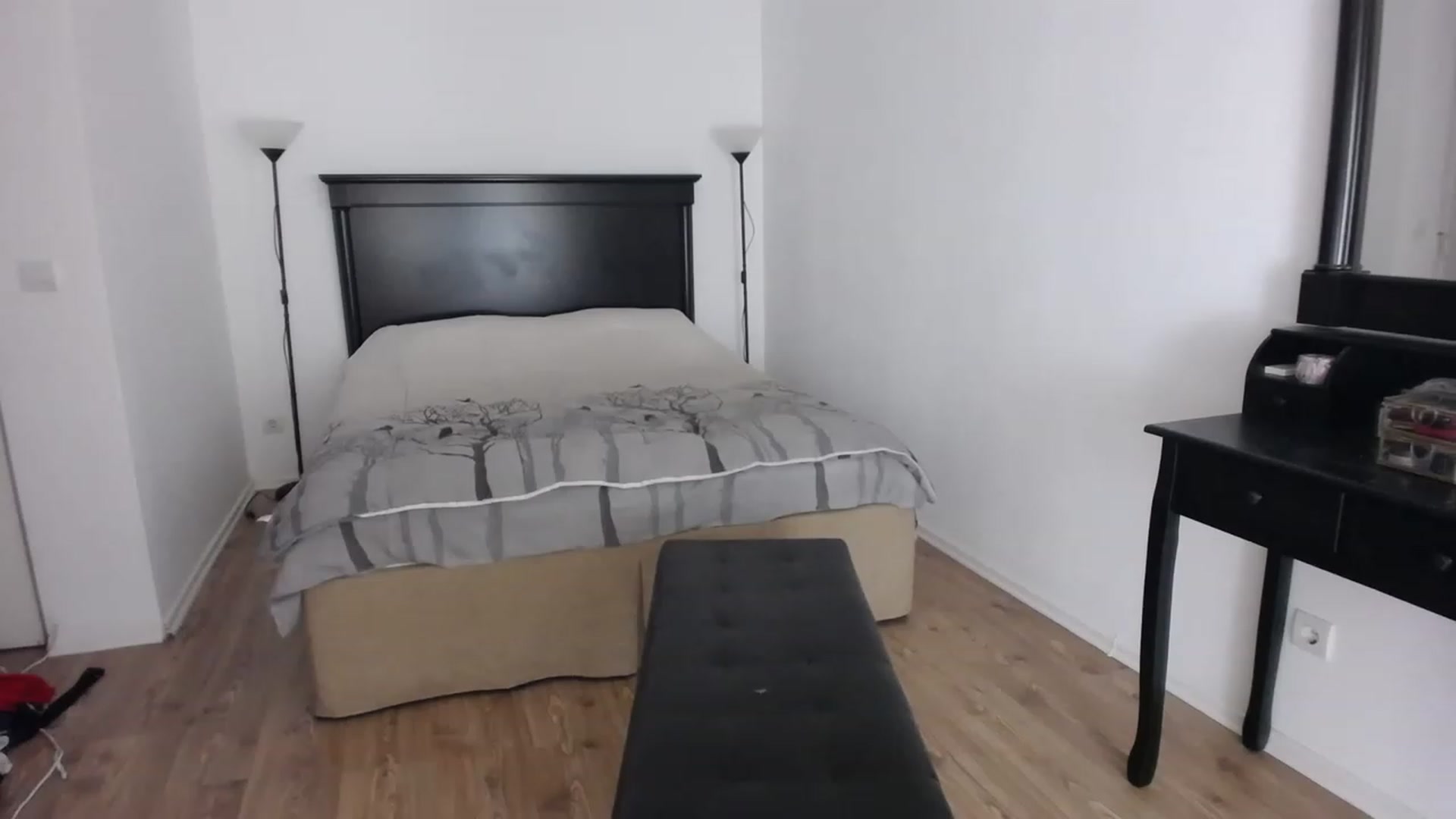 Gallery image thumbnail from Carollyne_'s myfreecams stream on, 11/18/2022, 17:39 image 9 of 20