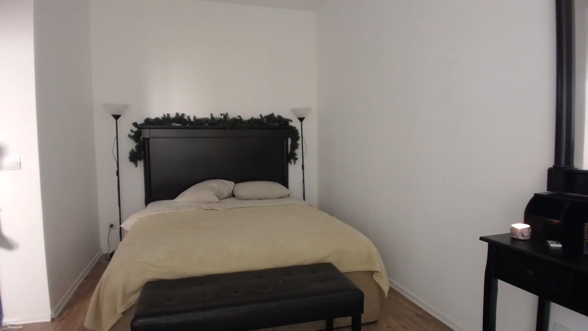 Gallery image thumbnail from Carollyne_'s myfreecams stream on, 12/12/2022, 12:59 image 17 of 20