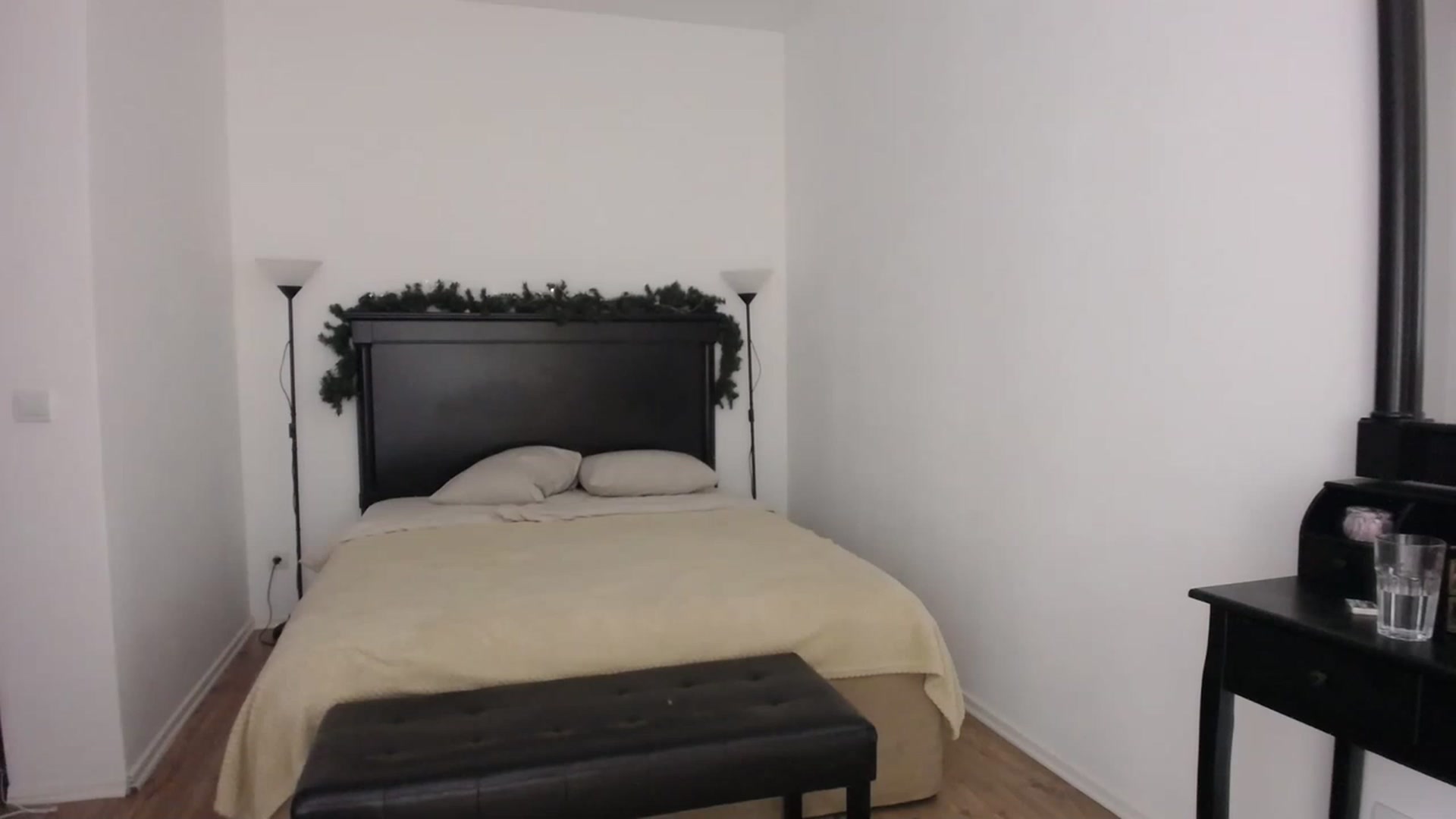 Gallery image thumbnail from Carollyne_'s myfreecams stream on, 12/12/2022, 18:04 image 20 of 20