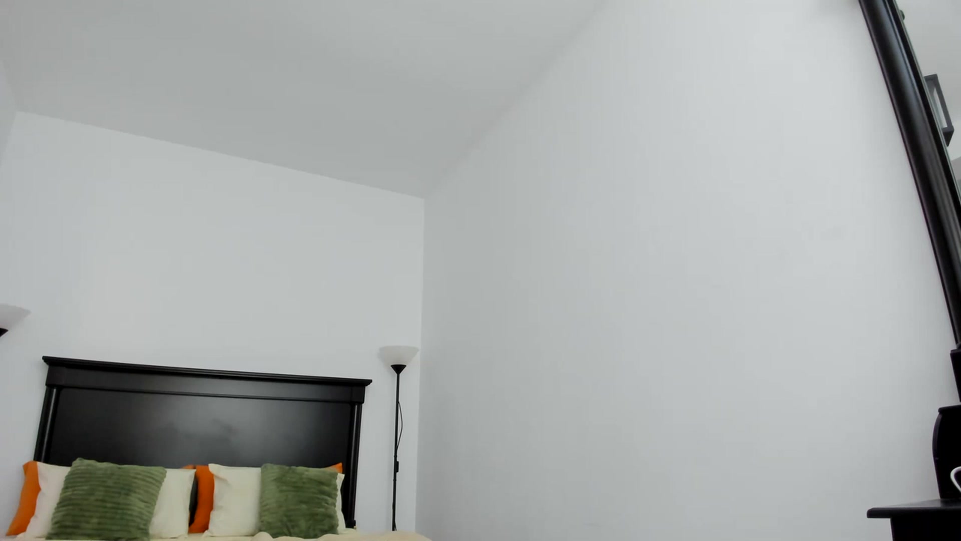 Gallery image thumbnail from Carollyne_'s myfreecams stream on, 02/07/2023, 15:24 image 18 of 20
