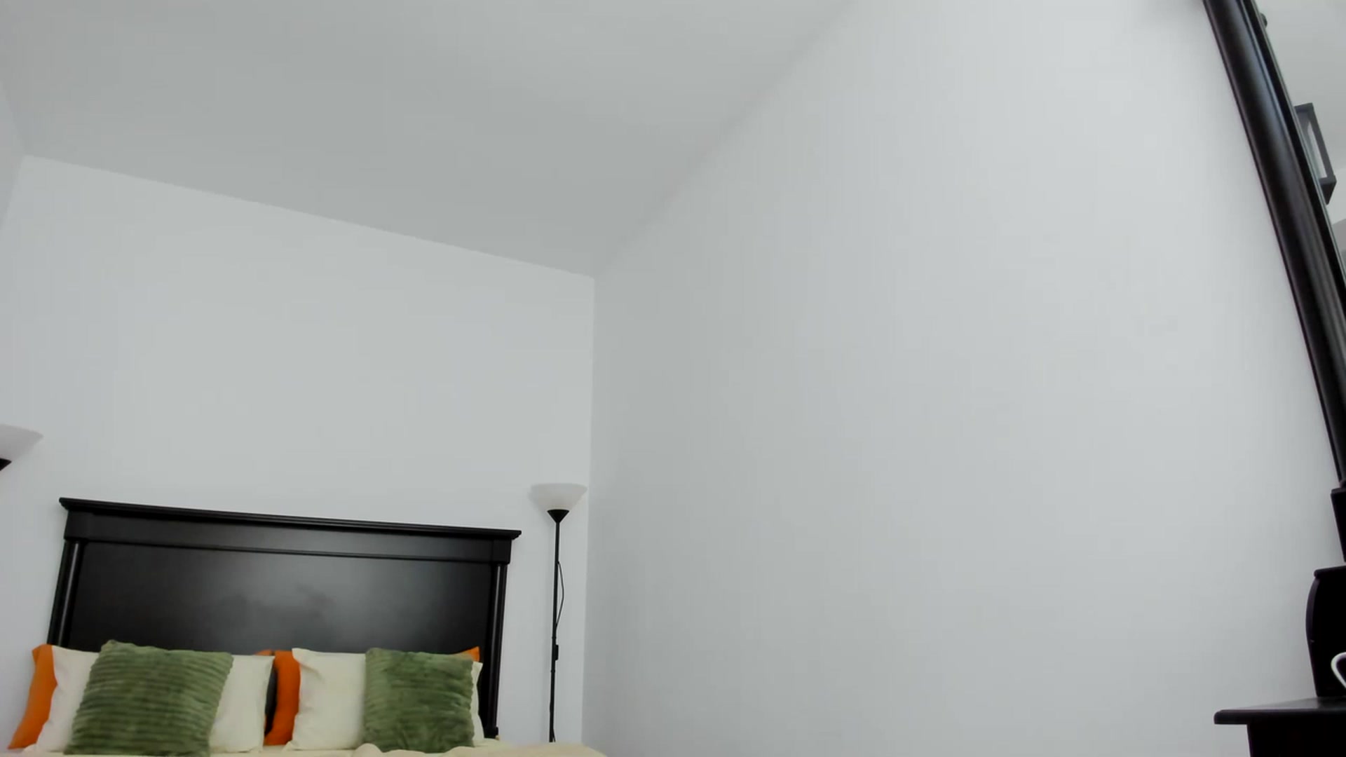 Gallery image thumbnail from Carollyne_'s myfreecams stream on, 02/07/2023, 15:24 image 17 of 20