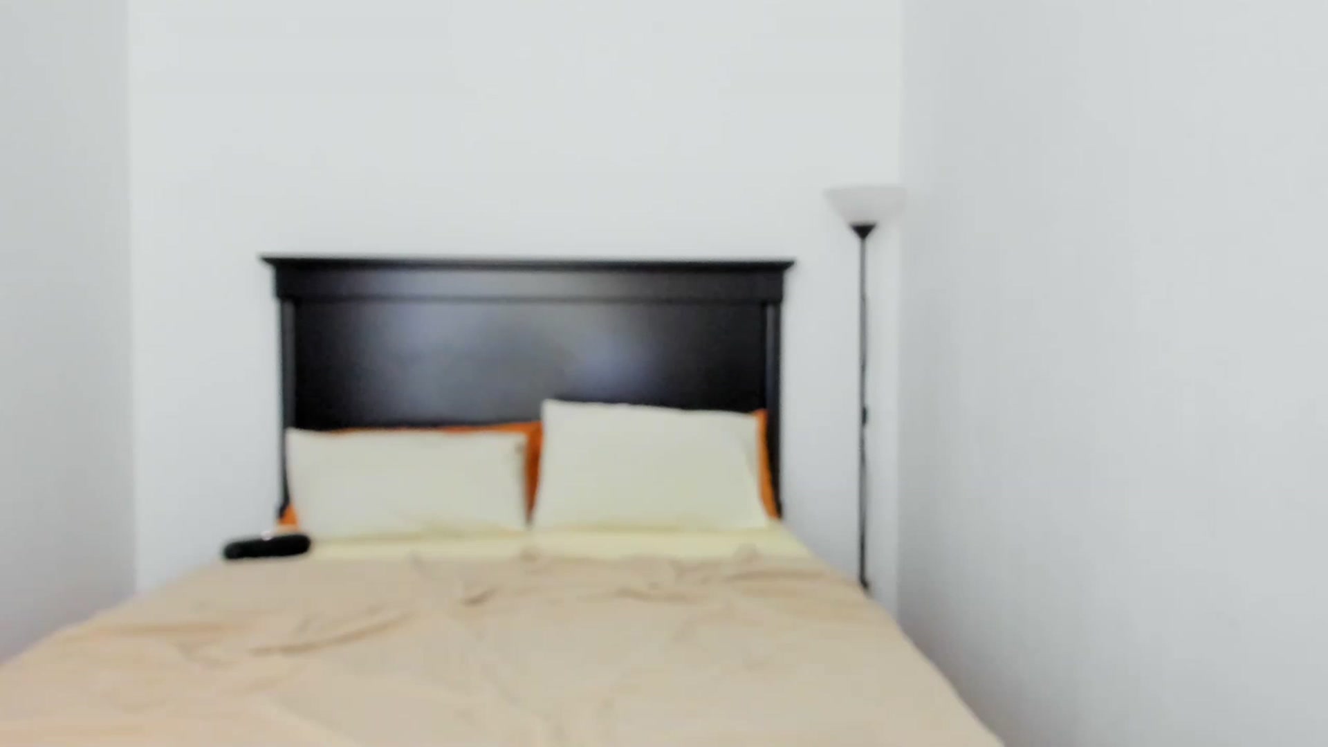 Gallery image thumbnail from Carollyne_'s myfreecams stream on, 03/22/2023, 17:47 image 8 of 20