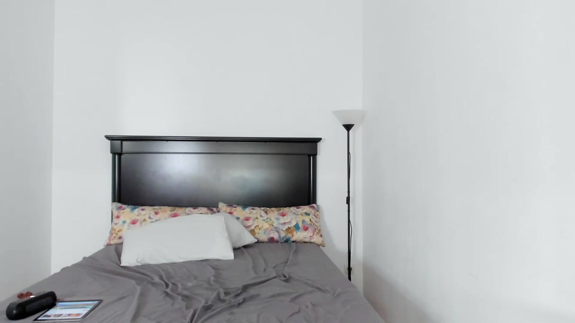 Gallery image thumbnail from Carollyne_'s myfreecams stream on, 04/14/2023, 08:41 image 10 of 20