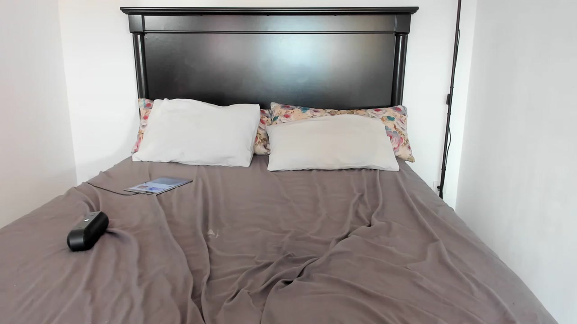 Gallery image thumbnail from Carollyne_'s myfreecams stream on, 04/14/2023, 16:43 image 3 of 20