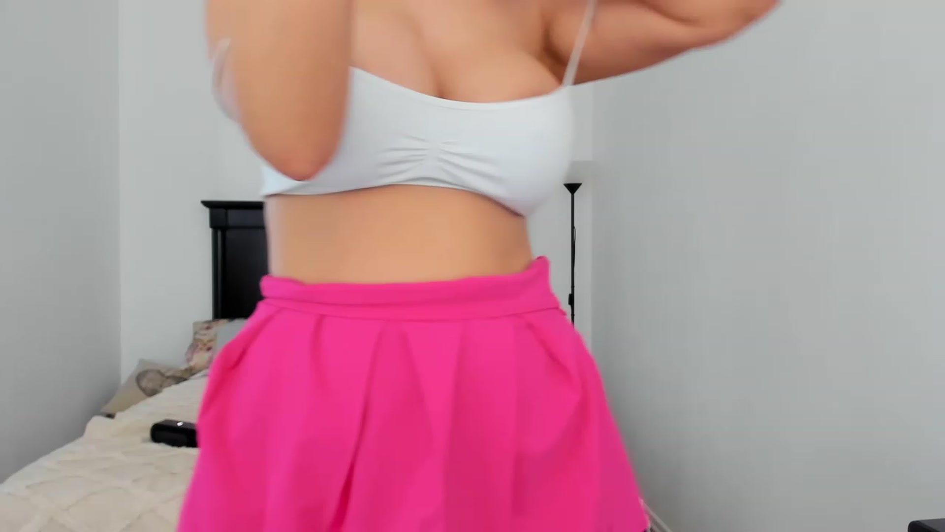 Gallery image thumbnail from Carollyne_'s myfreecams stream on, 04/27/2023, 14:49 image 12 of 20