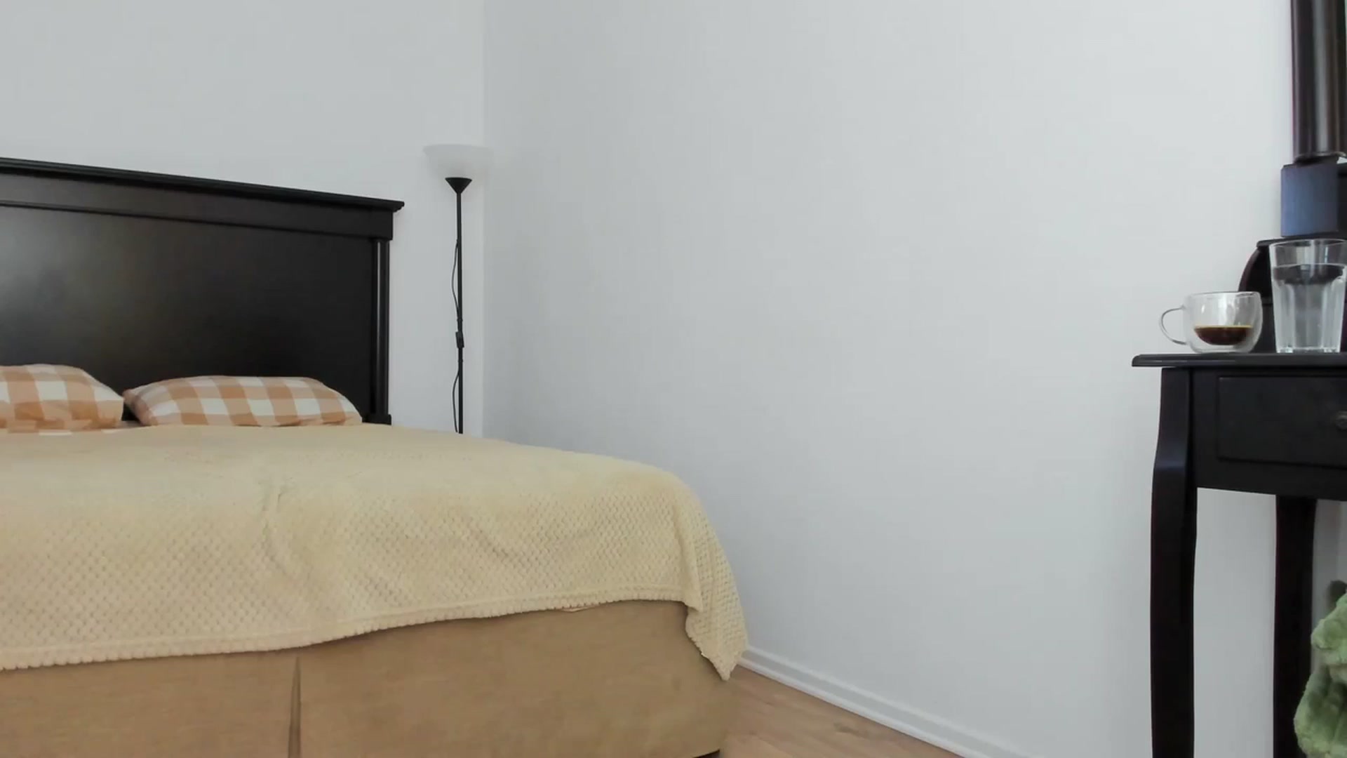 Gallery image thumbnail from Carollyne_'s myfreecams stream on, 07/31/2023, 13:54 image 9 of 20