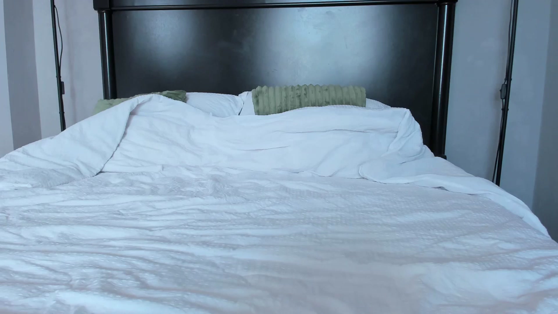Gallery image thumbnail from Carollyne_'s myfreecams stream on, 10/26/2023, 12:17 image 15 of 20