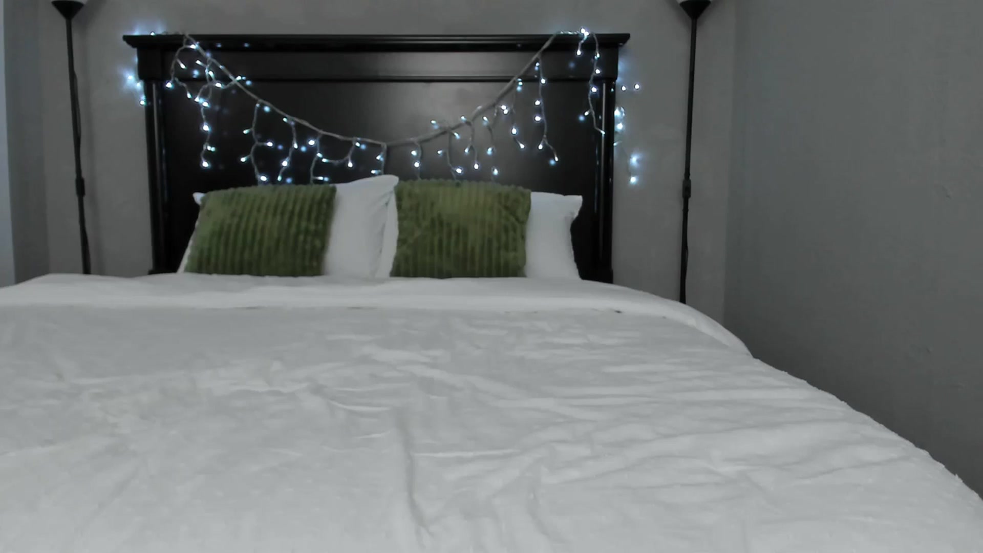 Gallery image thumbnail from Carollyne_'s myfreecams stream on, 12/15/2023, 13:39 image 11 of 20