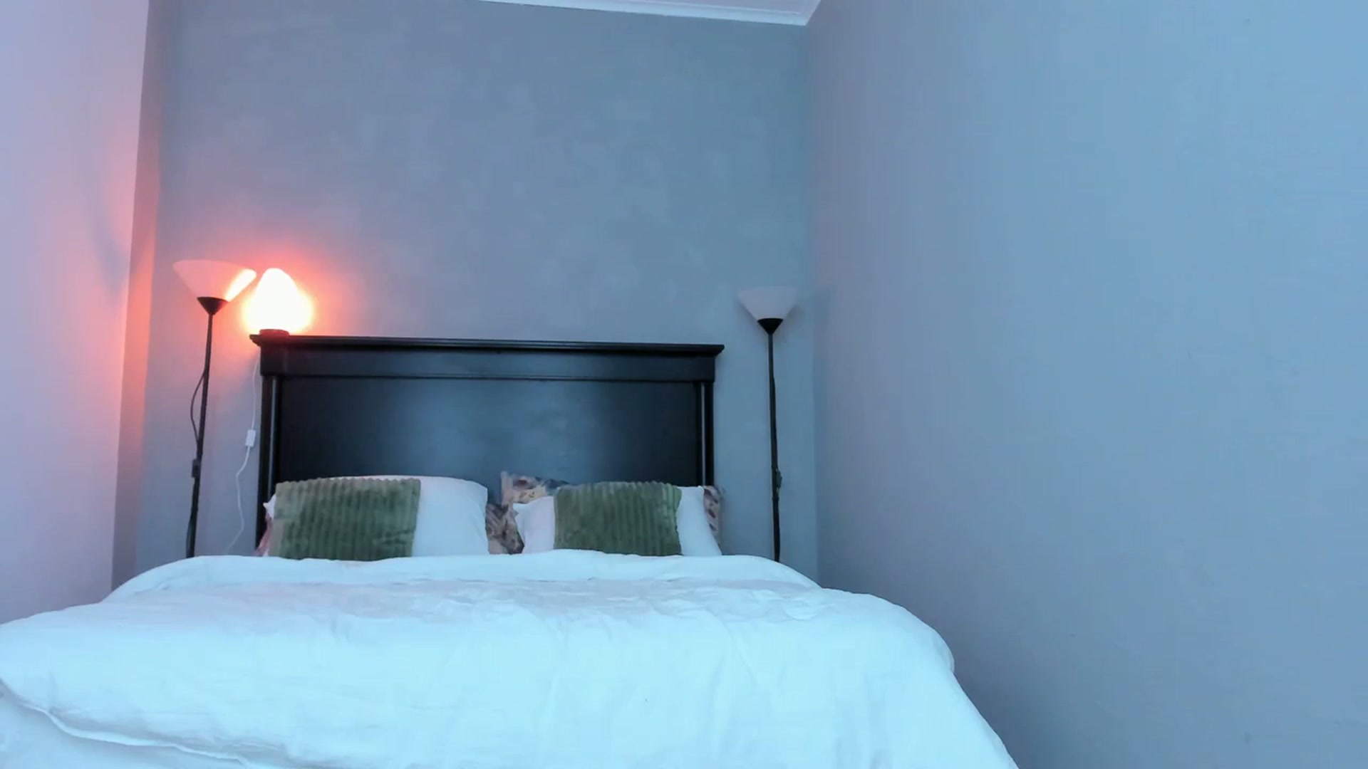 Gallery image thumbnail from Carollyne_'s myfreecams stream on, 03/13/2024, 16:57 image 17 of 20