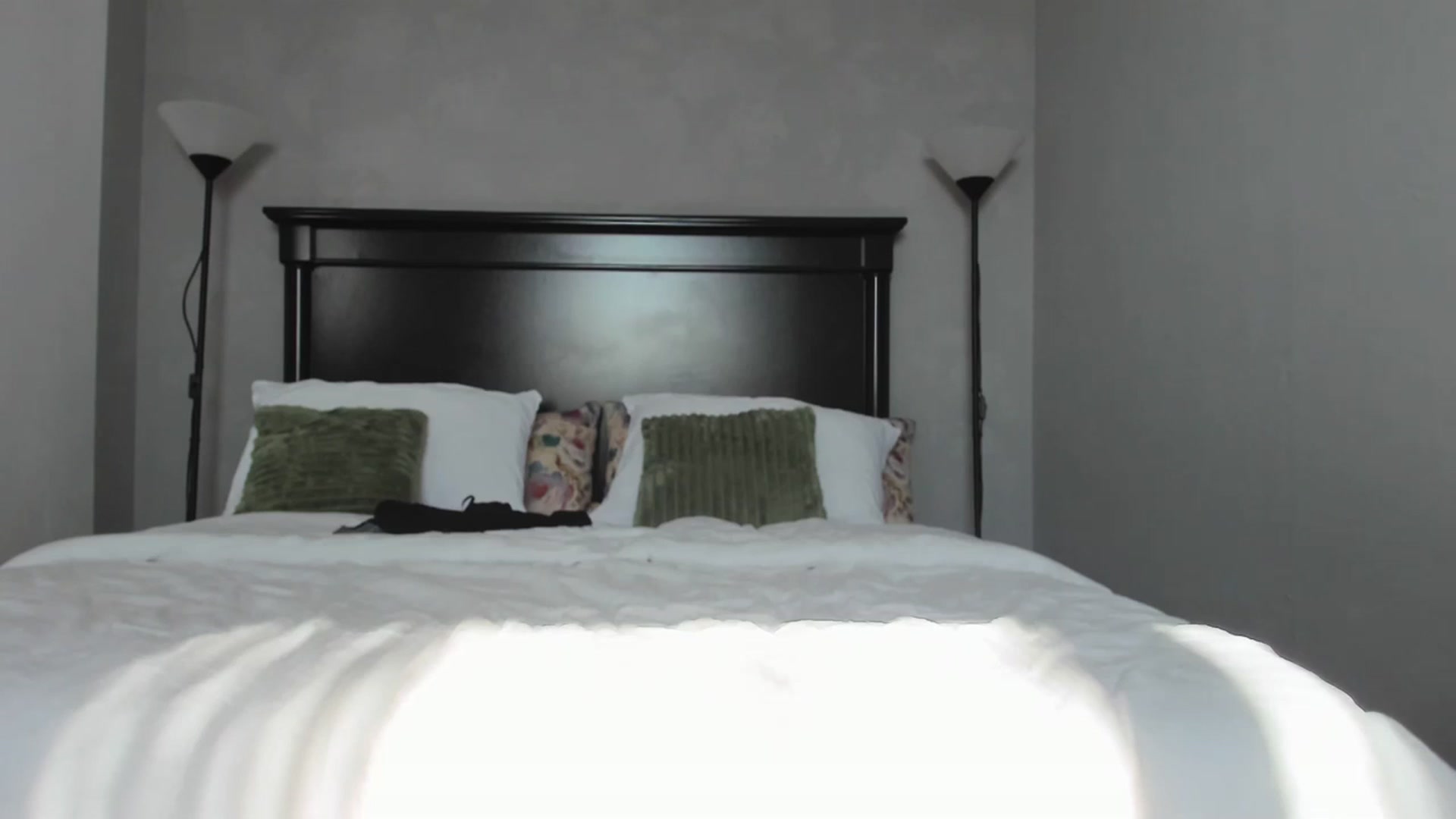 Gallery image thumbnail from Carollyne_'s myfreecams stream on, 03/16/2024, 14:01 image 7 of 20