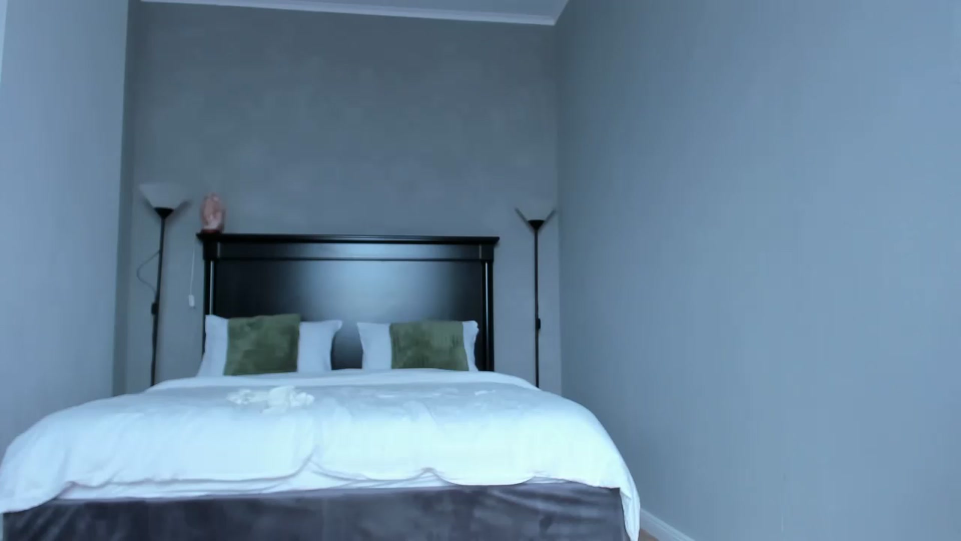 Gallery image thumbnail from Carollyne_'s myfreecams stream on, 04/06/2024, 15:32 image 6 of 20