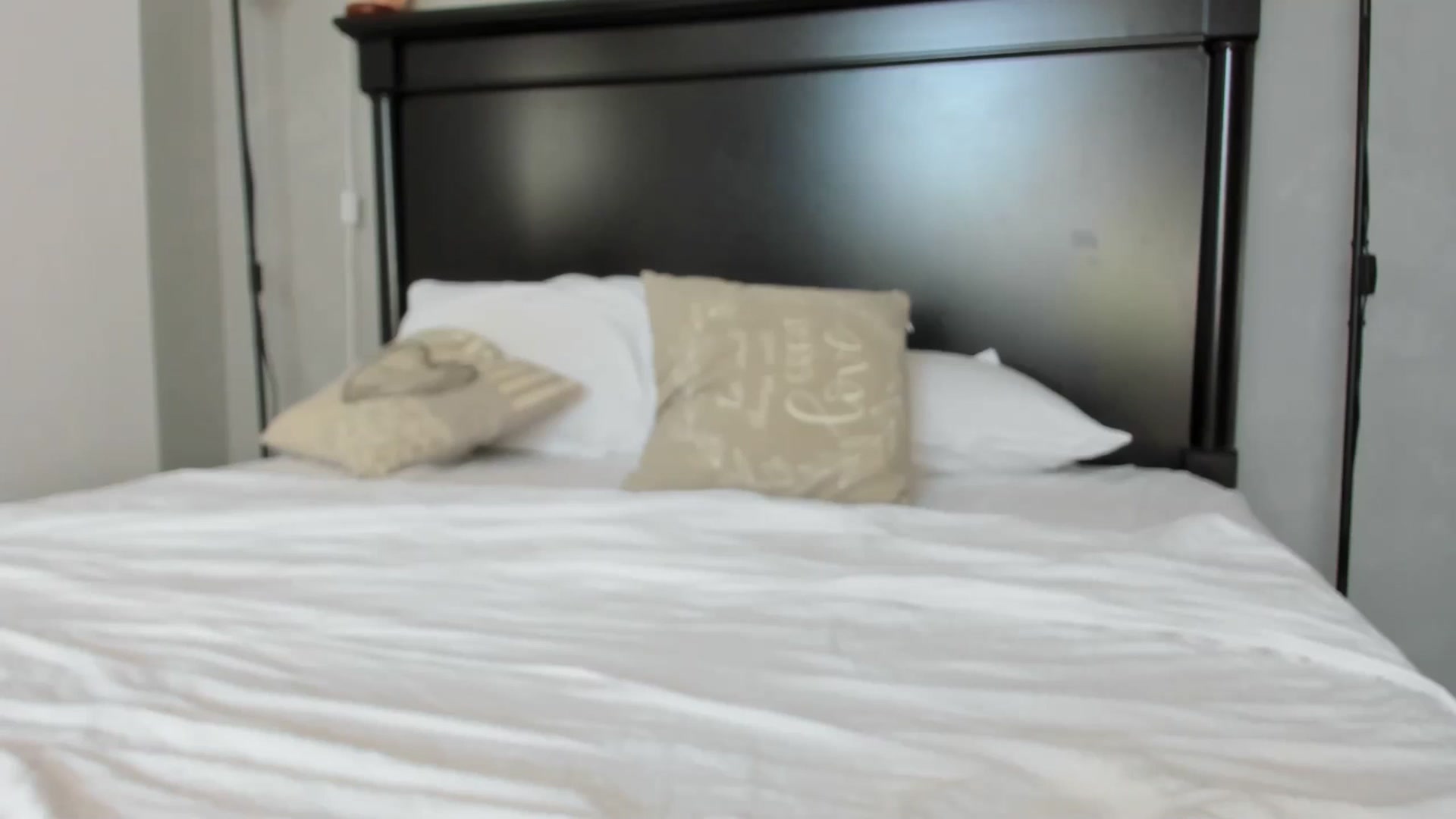 Gallery image thumbnail from Carollyne_'s myfreecams stream on, 07/05/2024, 16:03 image 3 of 20