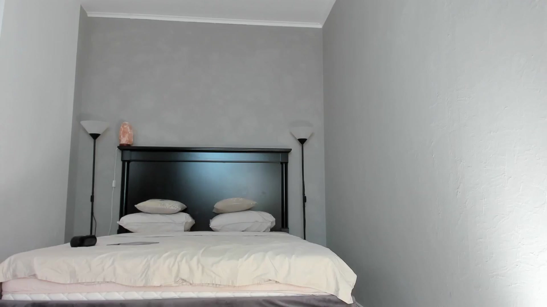 Gallery image thumbnail from Carollyne_'s myfreecams stream on, 07/08/2024, 14:22 image 7 of 20