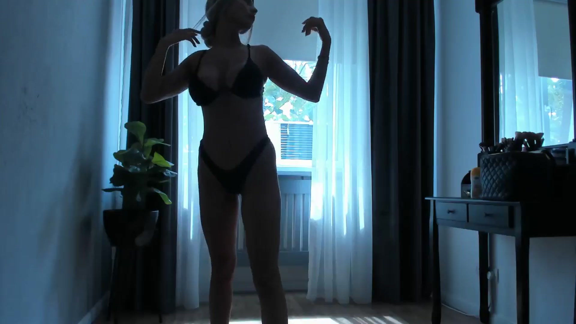Gallery image thumbnail from Carollyne_'s myfreecams stream on, 07/24/2024, 11:58 image 19 of 20