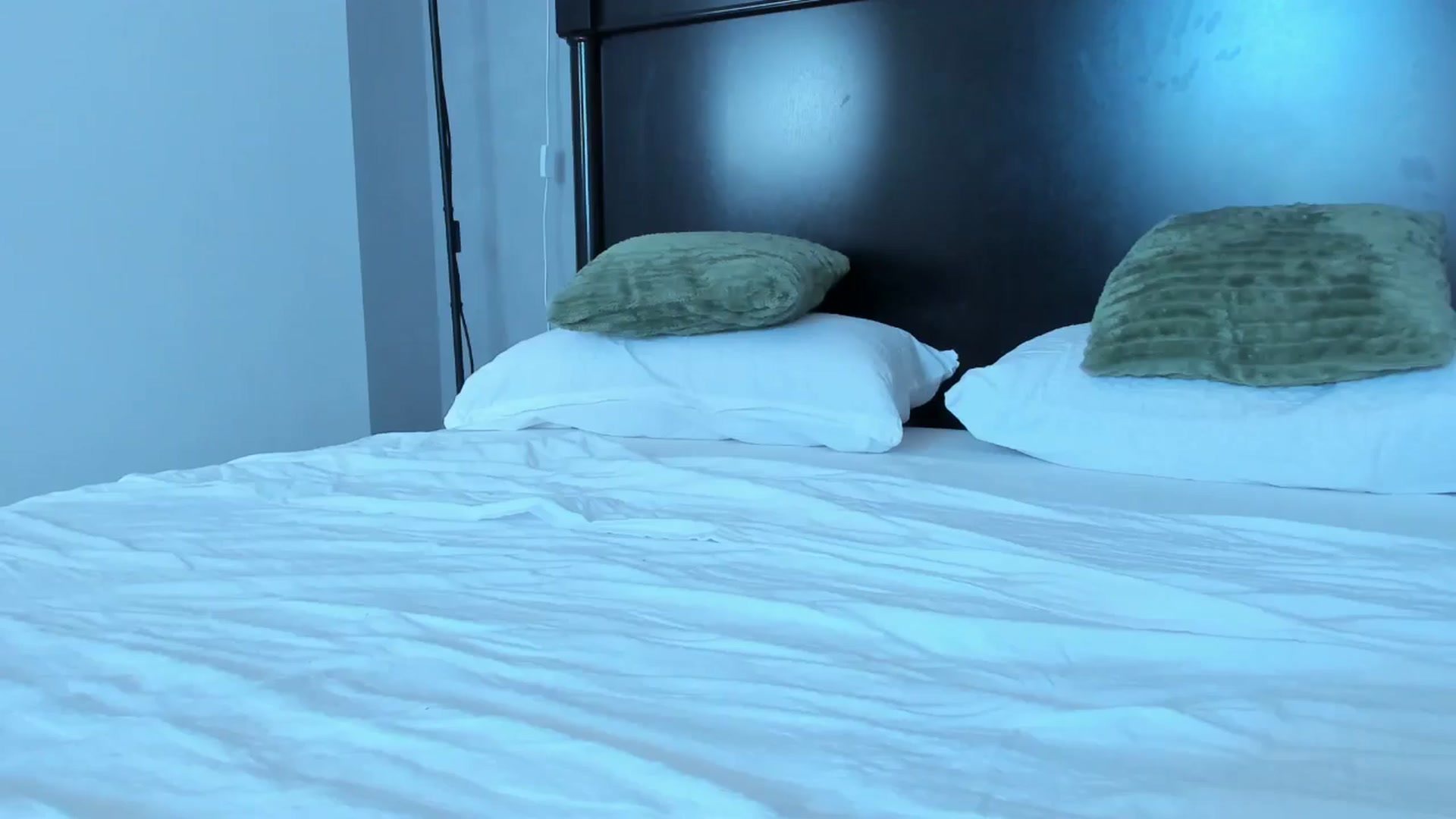 Gallery image thumbnail from Carollyne_'s myfreecams stream on, 07/30/2024, 14:08 image 11 of 20