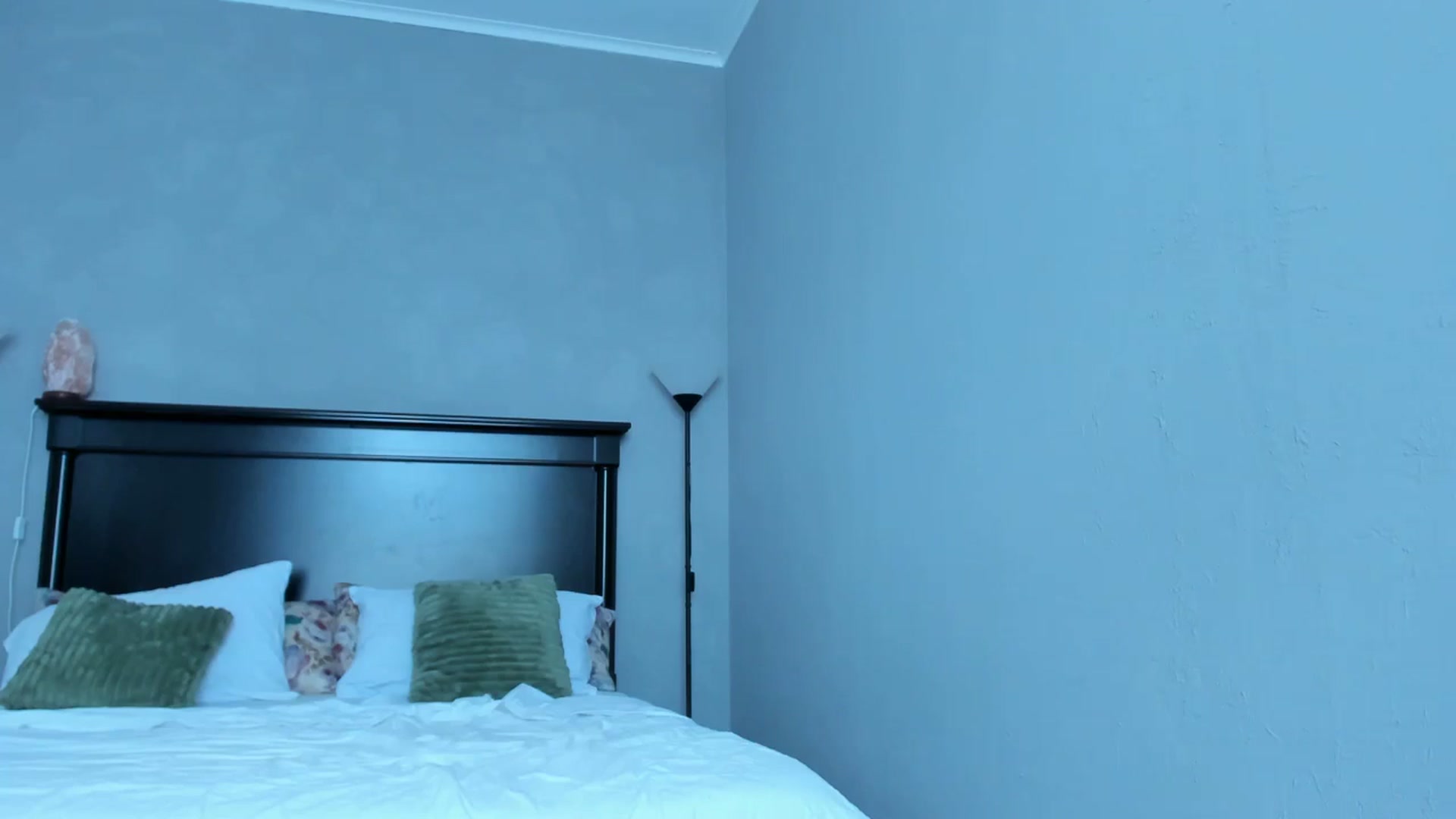 Gallery image thumbnail from Carollyne_'s myfreecams stream on, 08/07/2024, 11:45 image 4 of 20