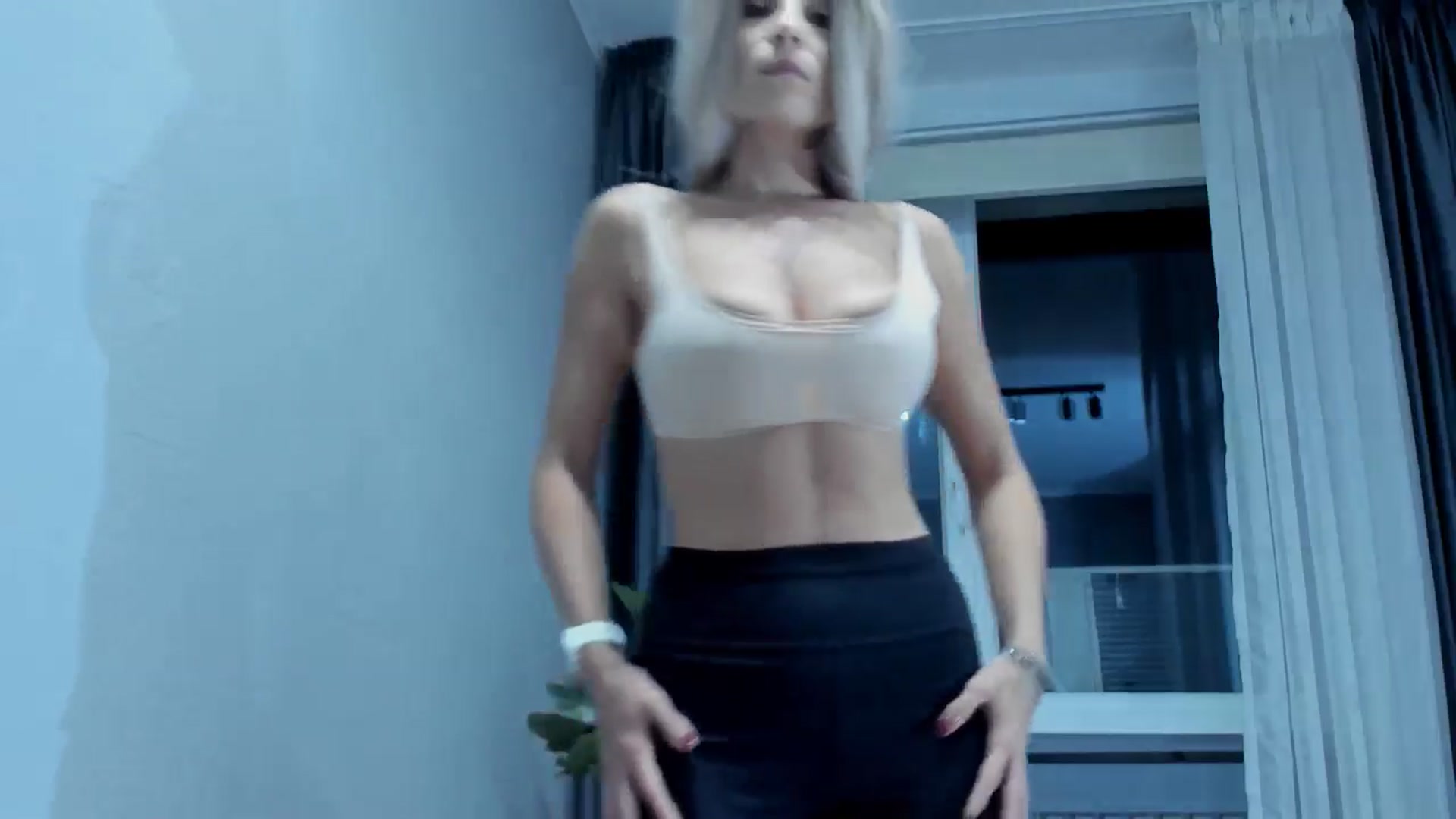 Gallery image thumbnail from Carollyne_'s myfreecams stream on, 10/09/2024, 18:39 image 10 of 20