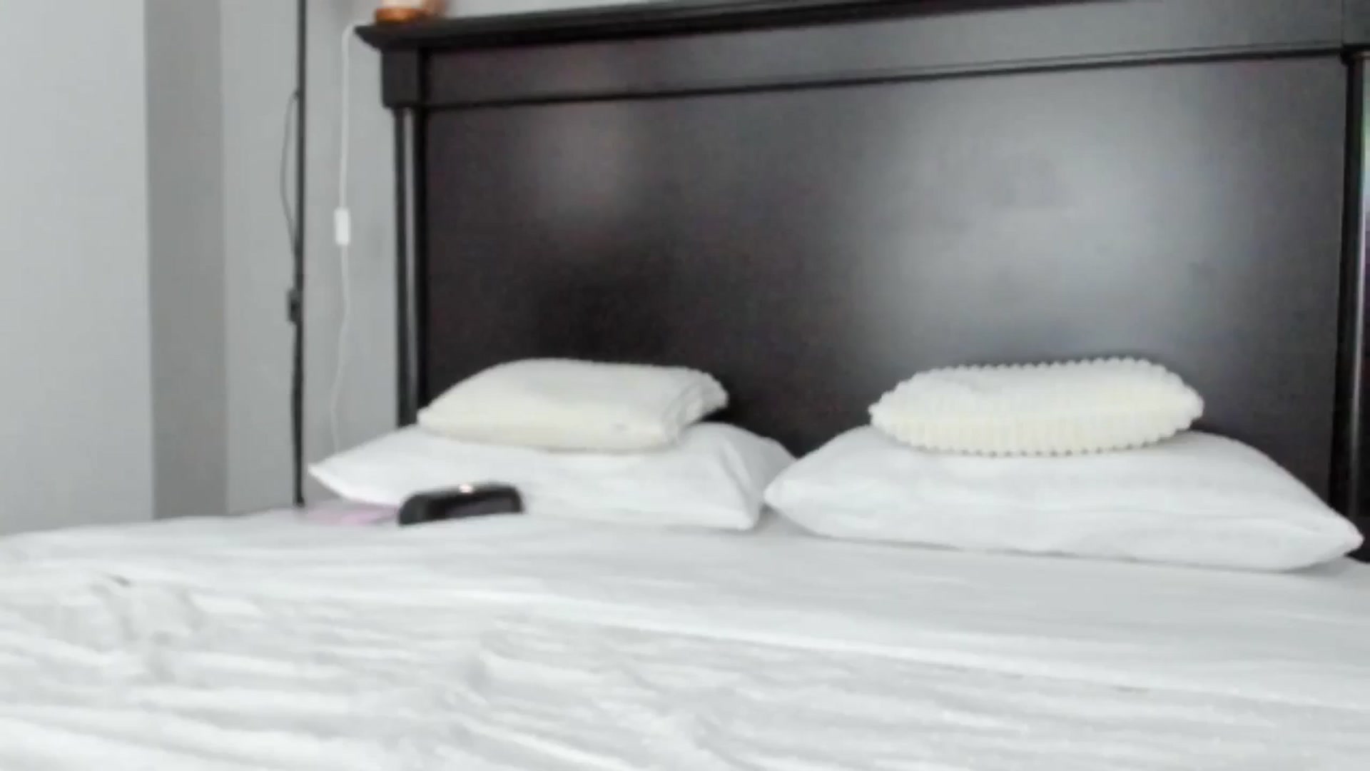 Gallery image thumbnail from Carollyne_'s myfreecams stream on, 11/18/2024, 14:35 image 1 of 20