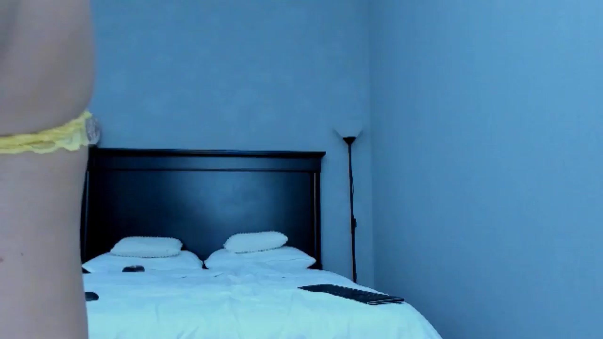 Gallery image thumbnail from Carollyne_'s myfreecams stream on, 11/18/2024, 14:50 image 7 of 20