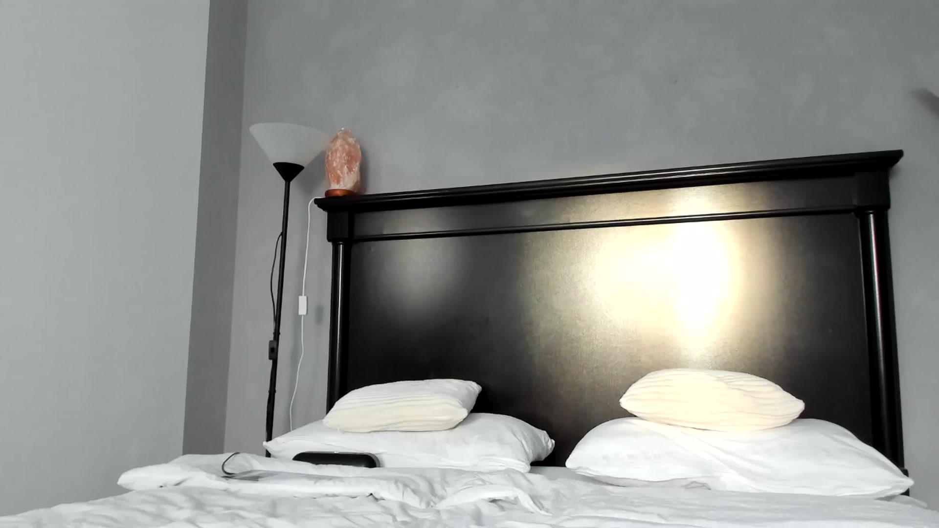 Gallery image thumbnail from Carollyne_'s myfreecams stream on, 11/20/2024, 14:02 image 1 of 20