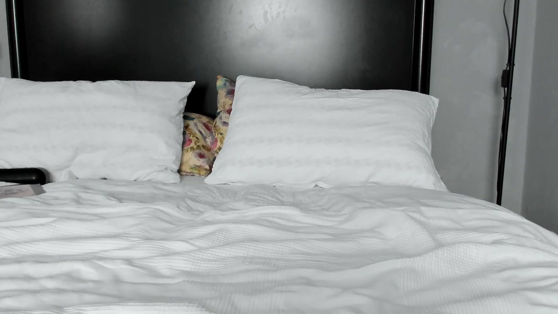 Gallery image thumbnail from Carollyne_'s myfreecams stream on, 11/27/2024, 11:17 image 4 of 20
