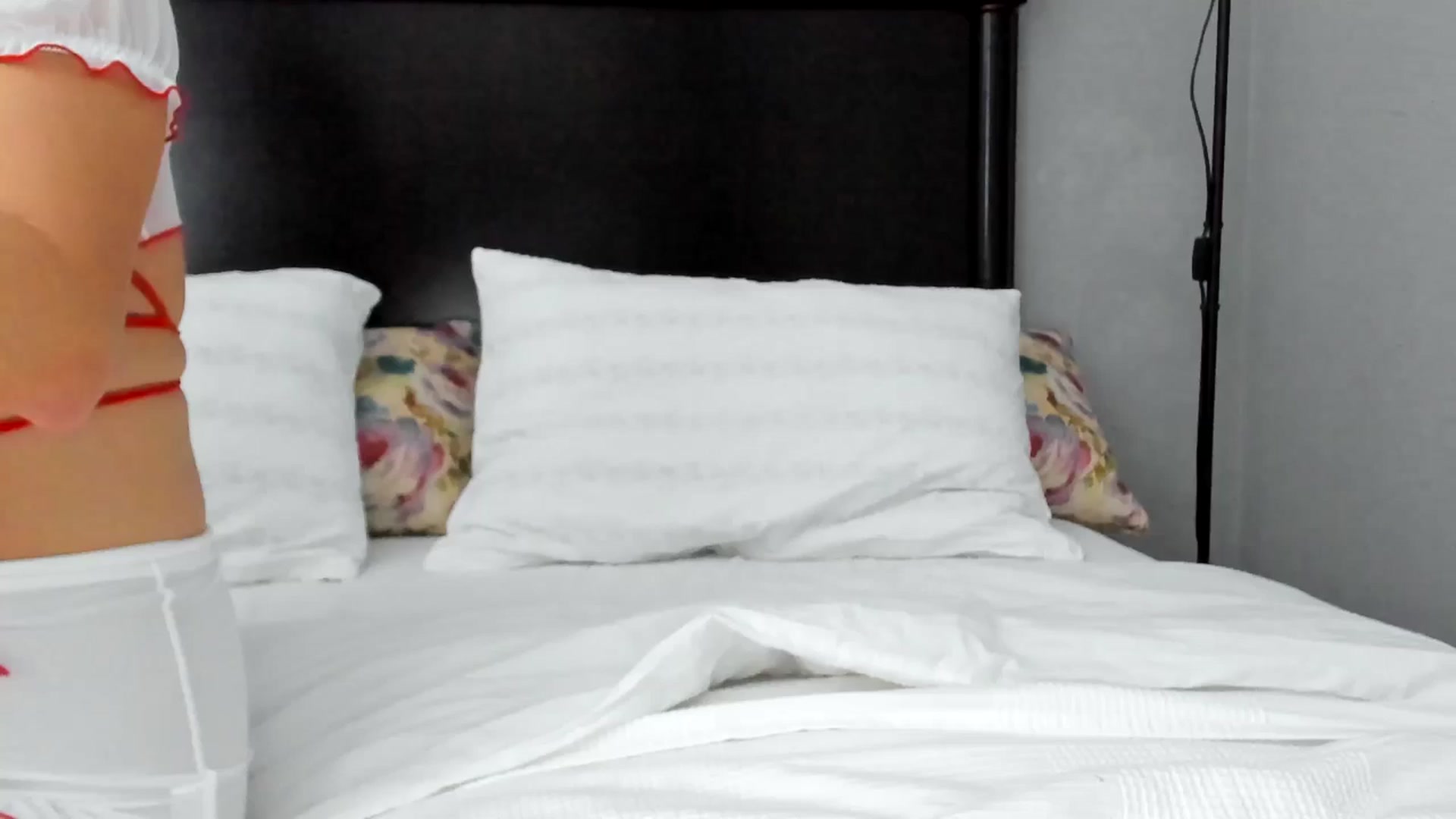 Gallery image thumbnail from Carollyne_'s myfreecams stream on, 11/30/2024, 15:46 image 19 of 20