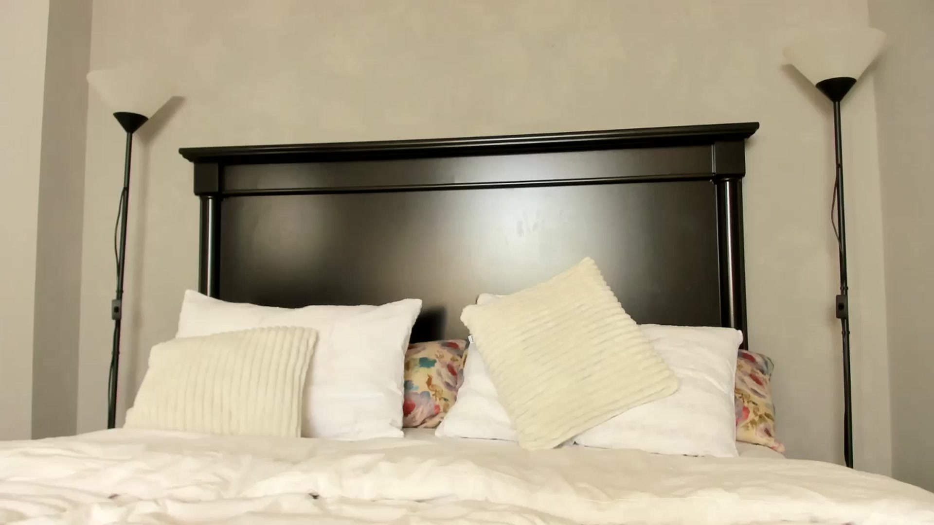 Gallery image thumbnail from Carollyne_'s myfreecams stream on, 01/18/2025, 10:21 image 8 of 20