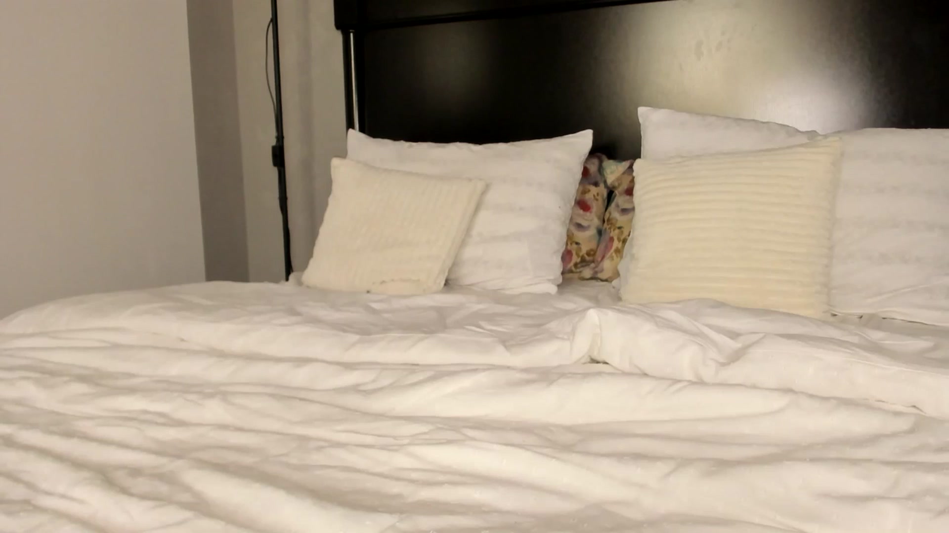 Gallery image thumbnail from Carollyne_'s myfreecams stream on, 02/06/2025, 08:34 image 17 of 20
