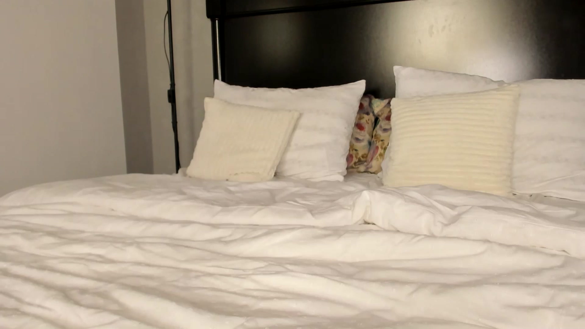 Gallery image thumbnail from Carollyne_'s myfreecams stream on, 02/06/2025, 08:34 image 15 of 20
